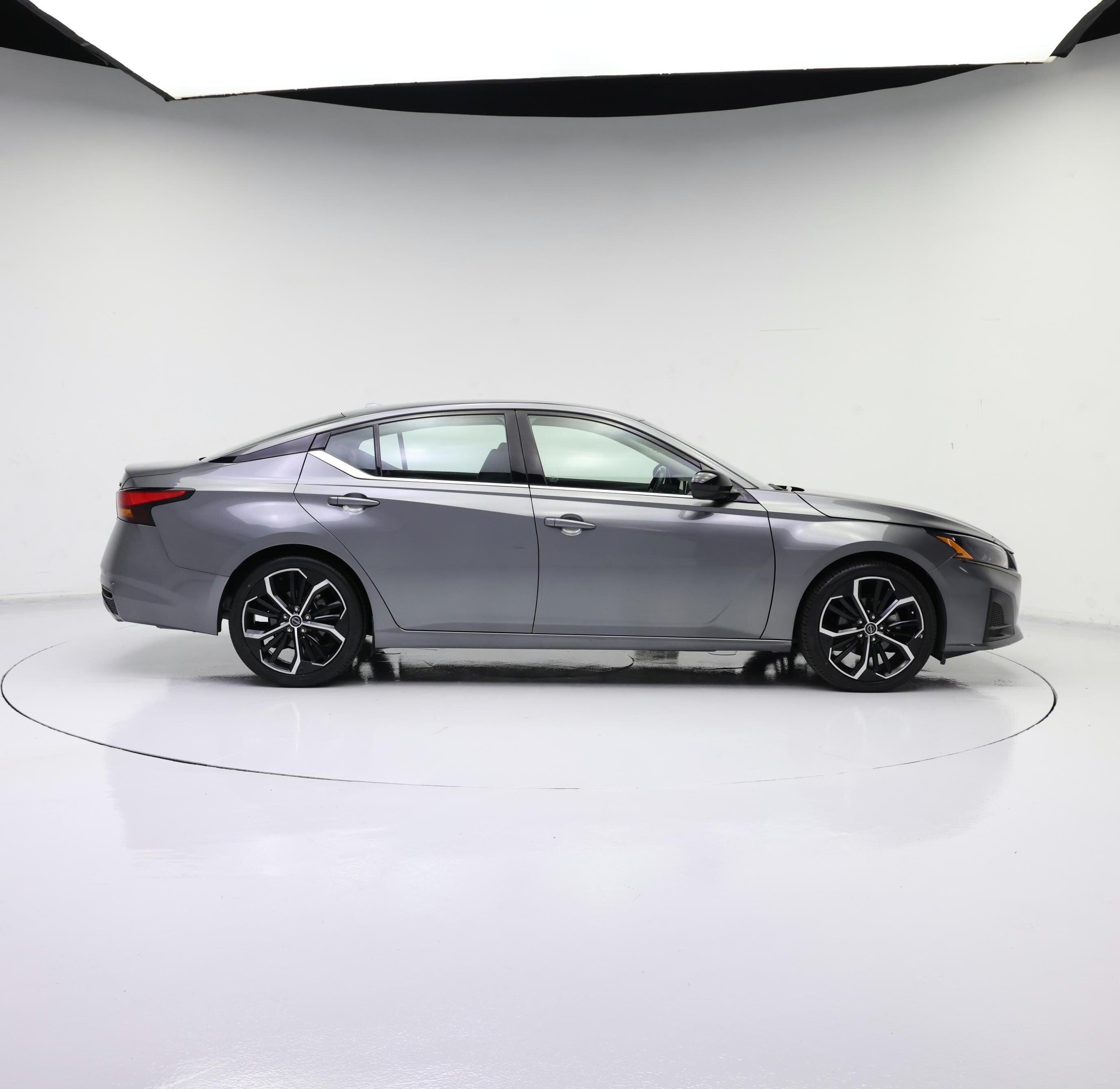Thumbnail: 2023 Nissan Altima - 7