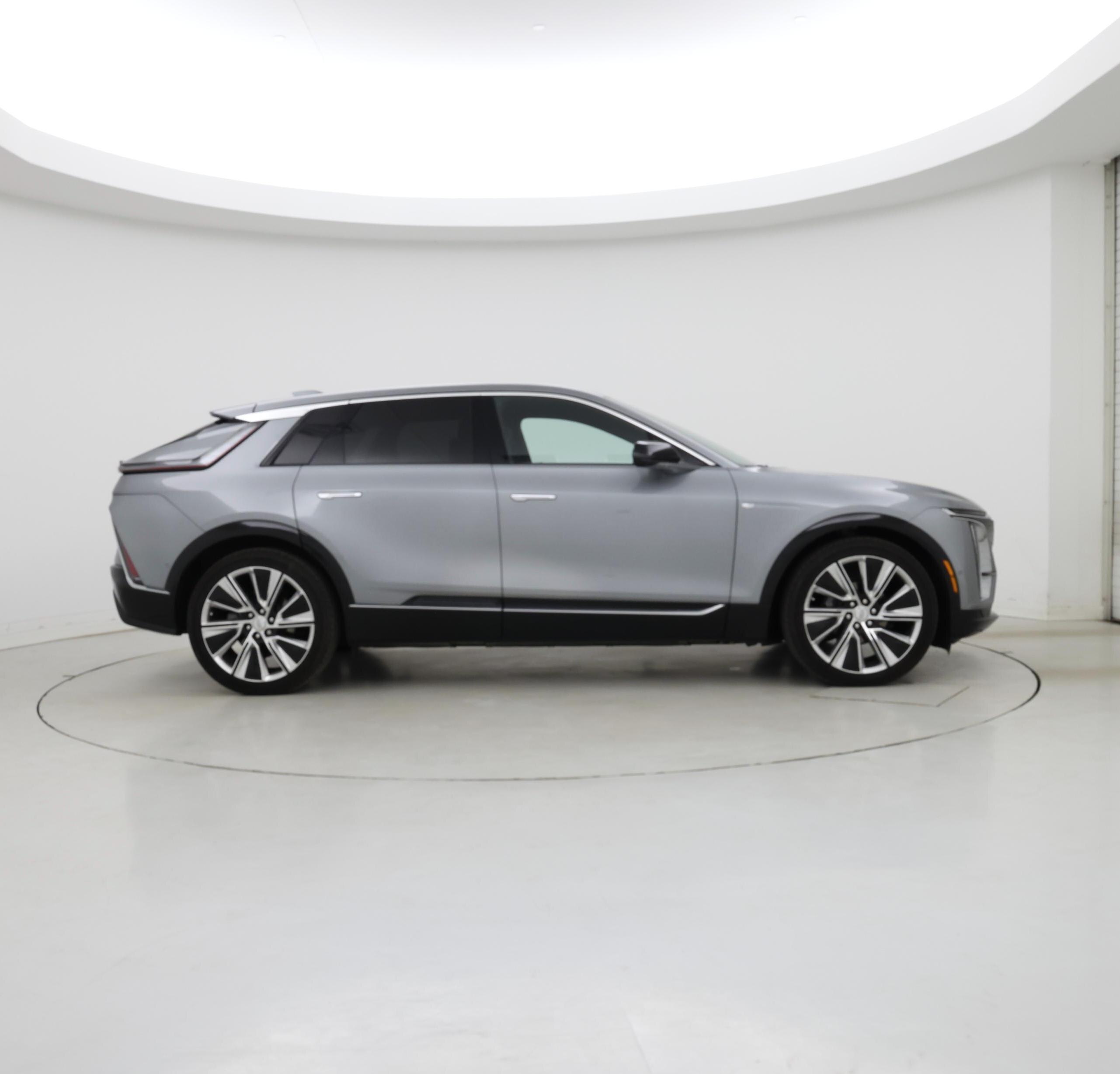 Thumbnail: 2024 Cadillac Lyriq - 7