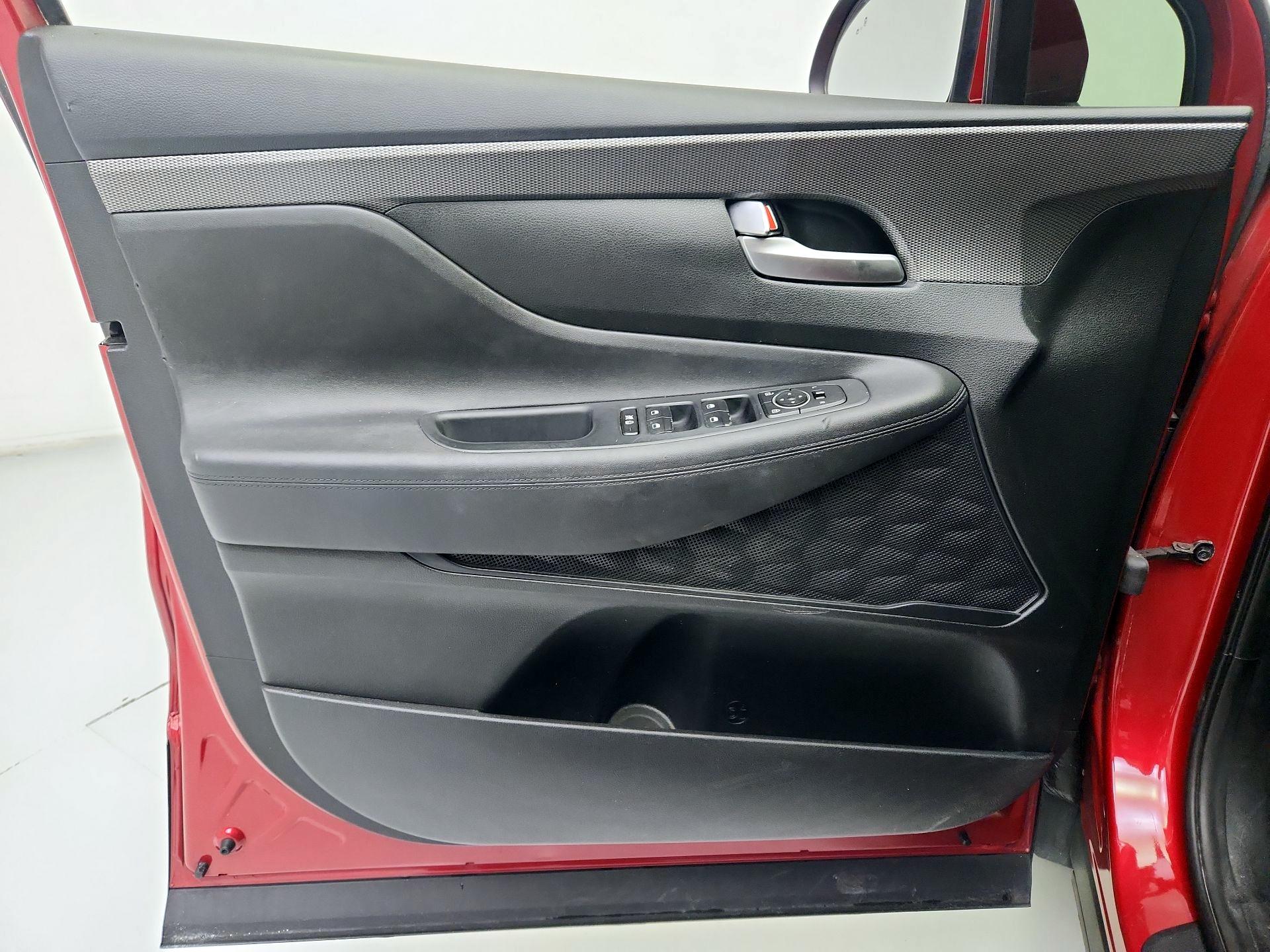 Thumbnail: 2019 Hyundai Santa Fe - 12