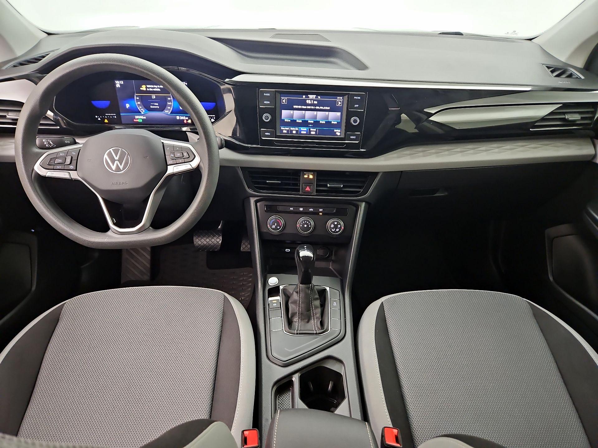 Thumbnail: 2022 Volkswagen Taos - 9