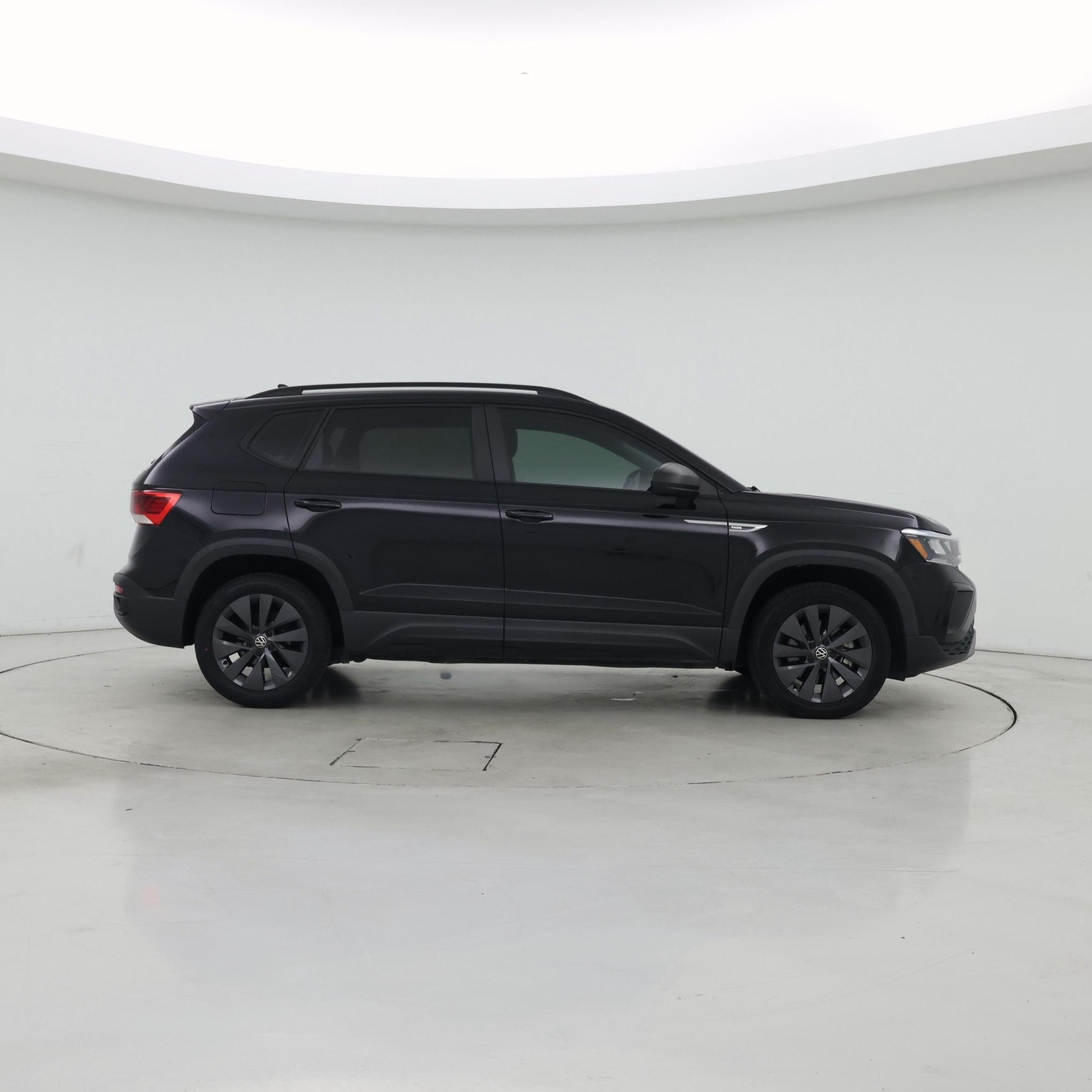 Thumbnail: 2022 Volkswagen Taos - 7