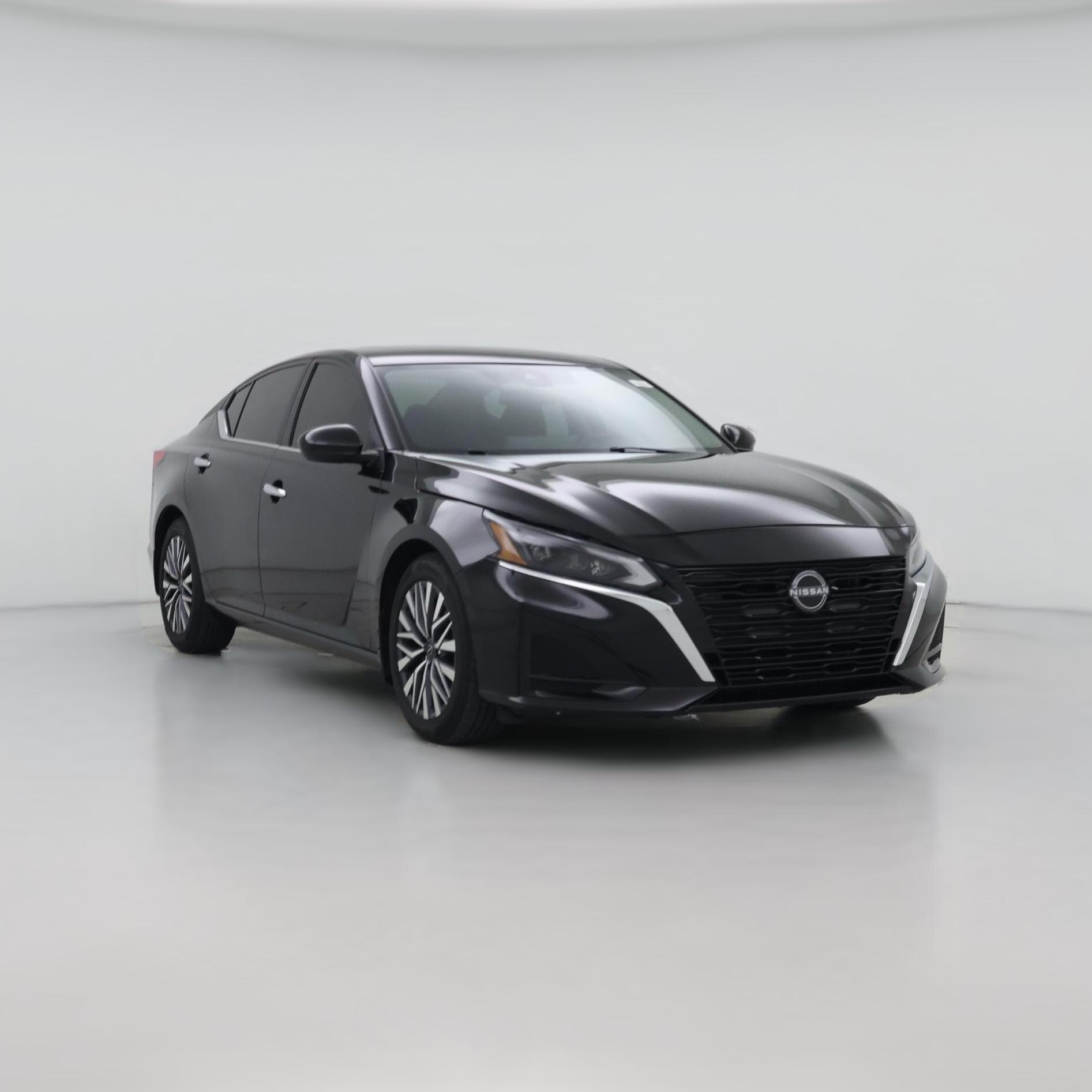 Thumbnail: 2023 Nissan Altima - 1