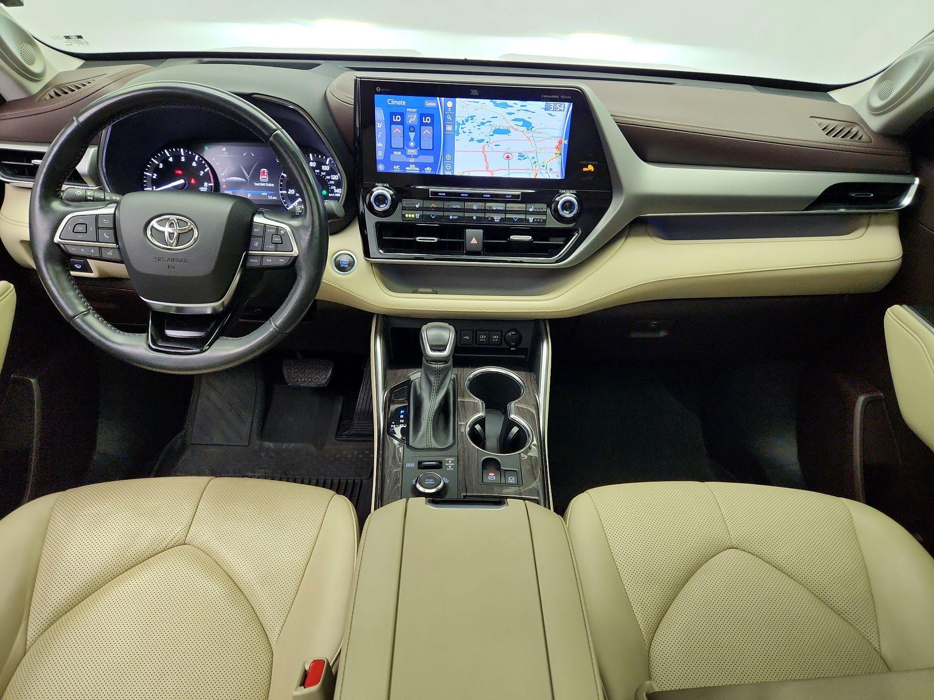 Thumbnail: 2021 Toyota Highlander - 9