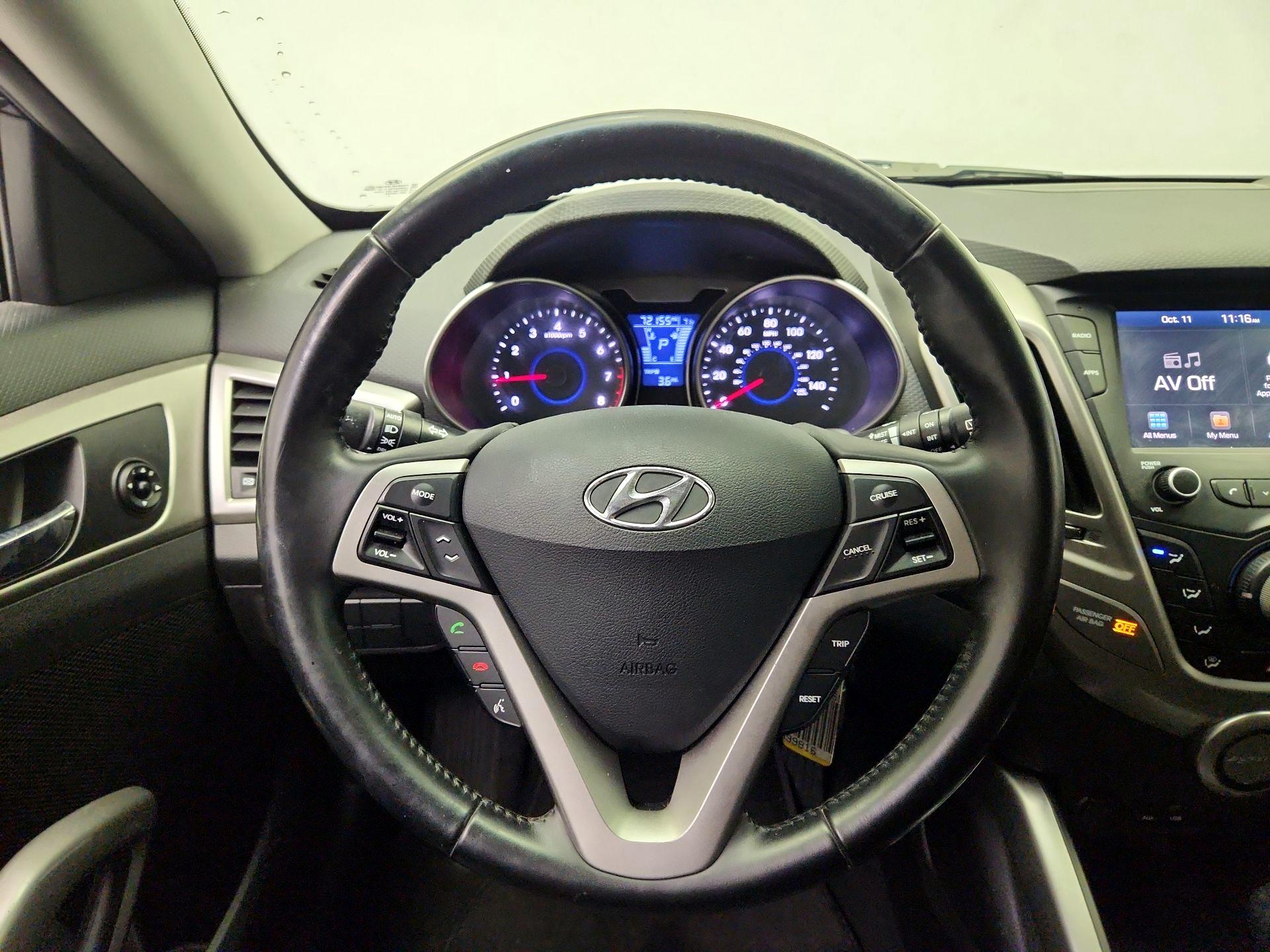 Thumbnail: 2017 Hyundai Veloster - 10