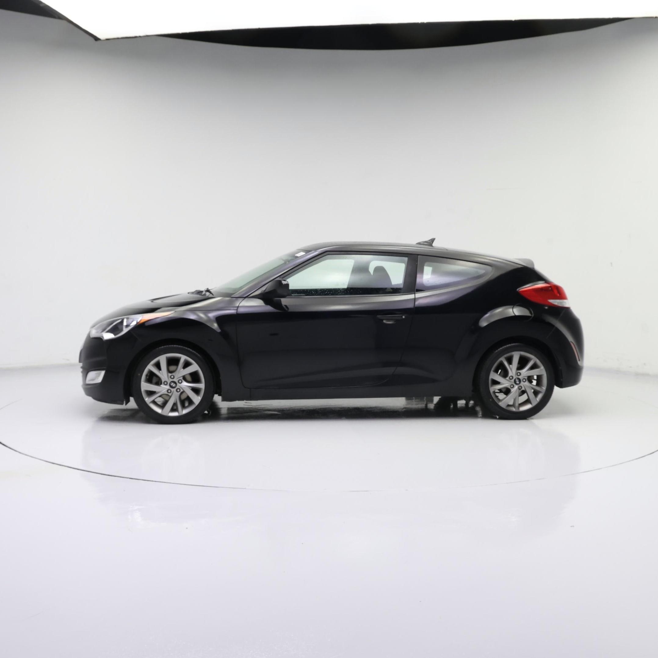 Thumbnail: 2017 Hyundai Veloster - 3