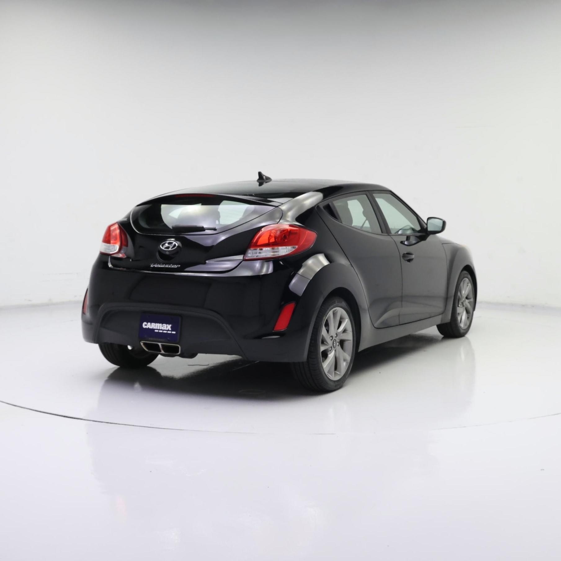 Thumbnail: 2017 Hyundai Veloster - 8
