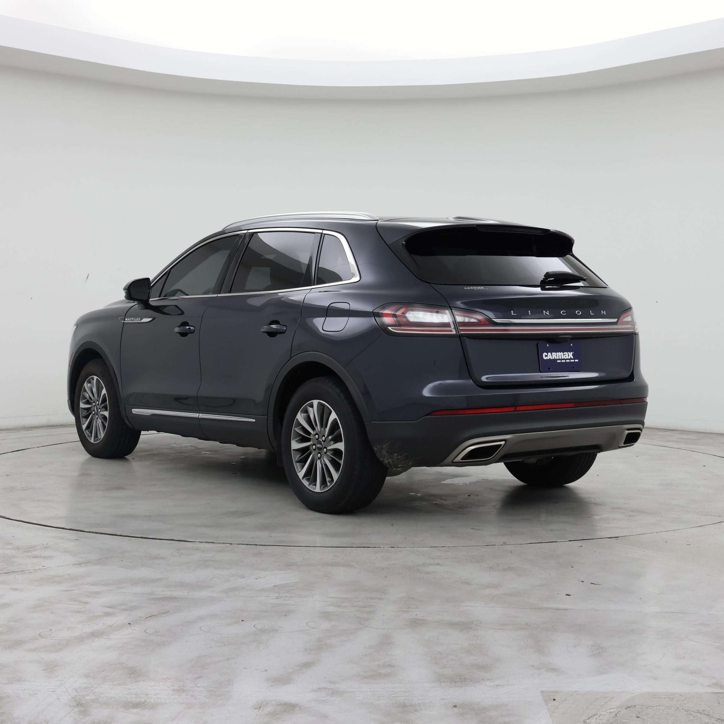 Thumbnail: 2022 Lincoln Nautilus - 2