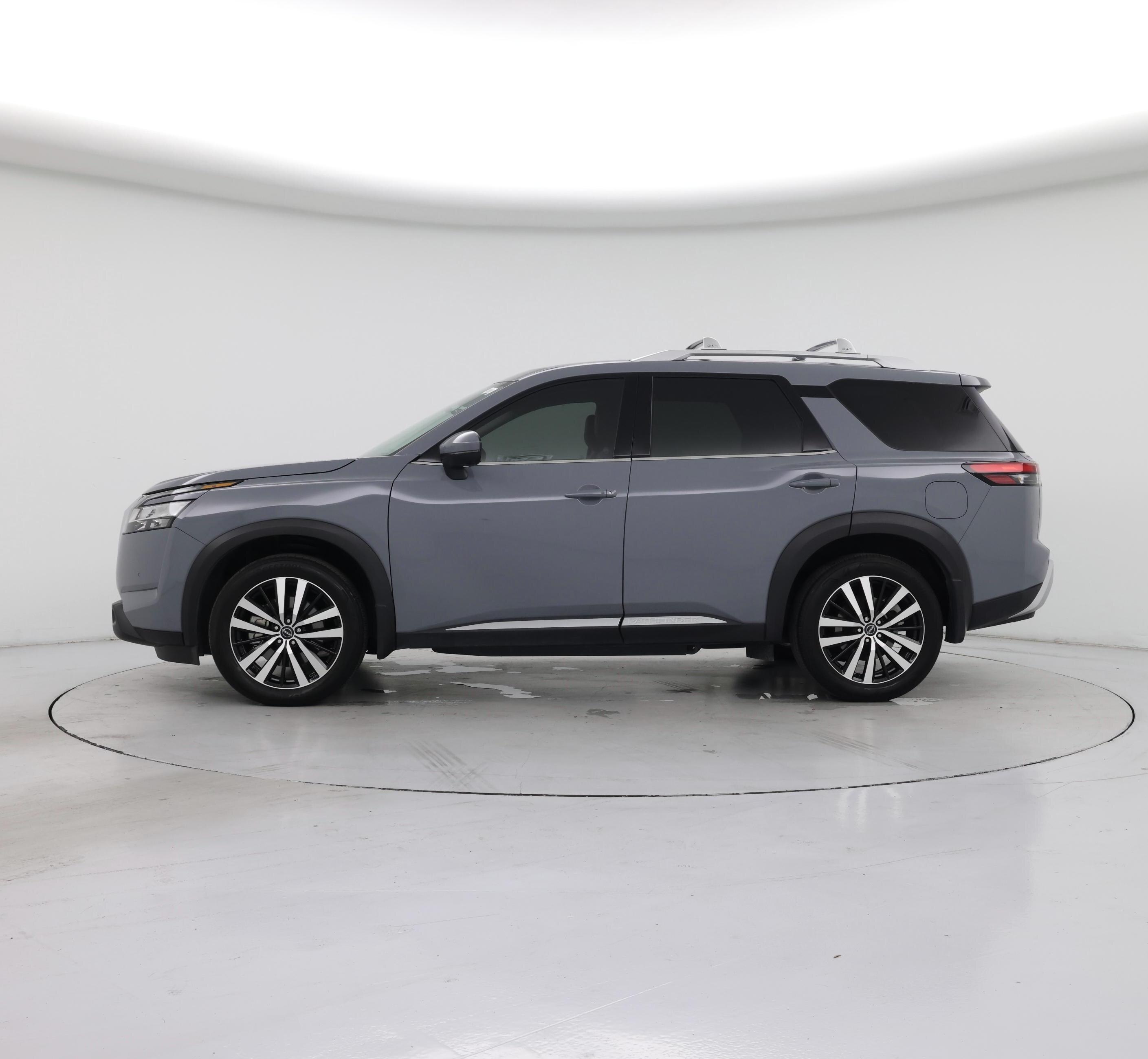 Thumbnail: 2024 Nissan Pathfinder - 3