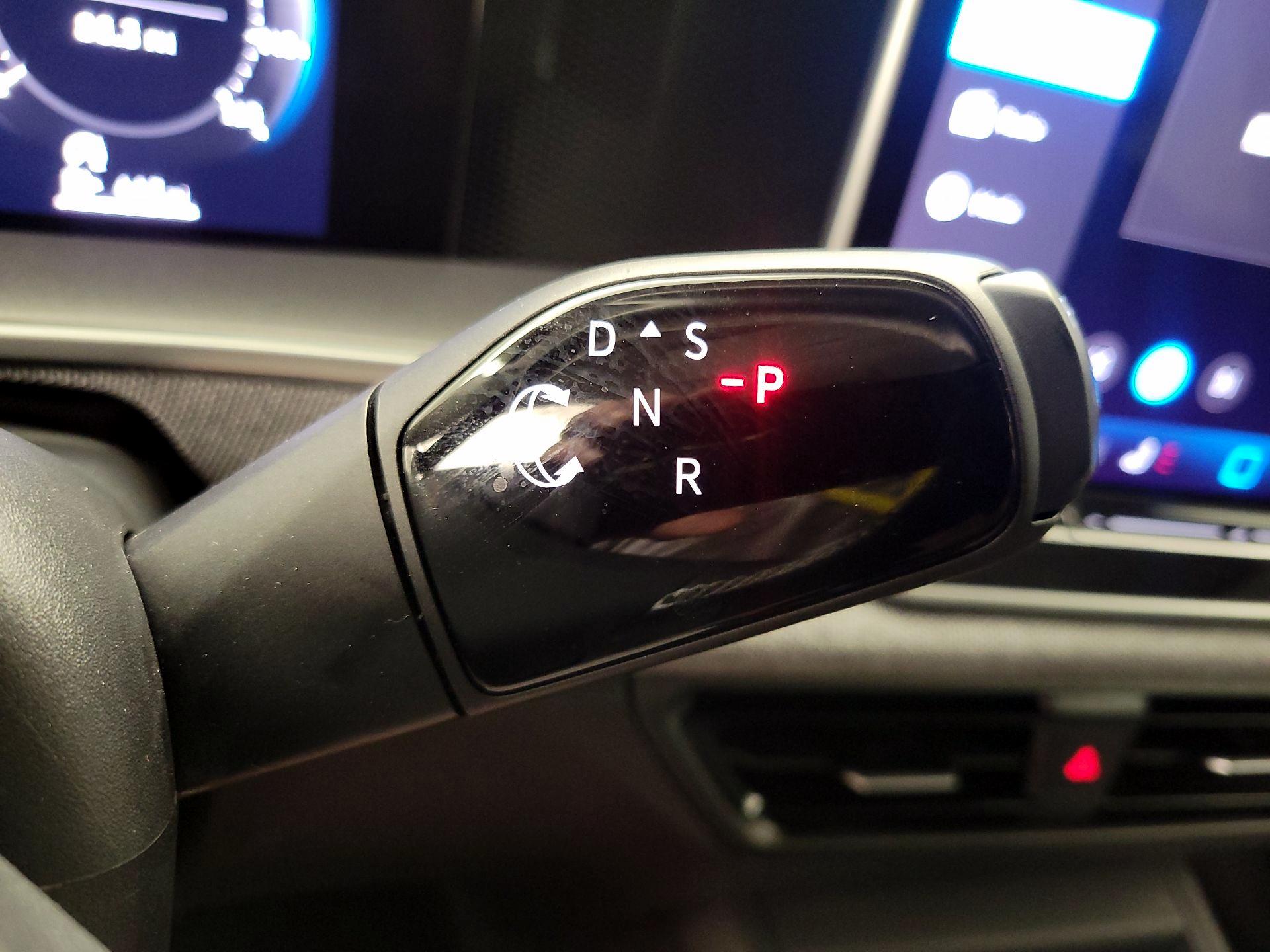 Thumbnail: 2025 Volkswagen Tiguan - 17