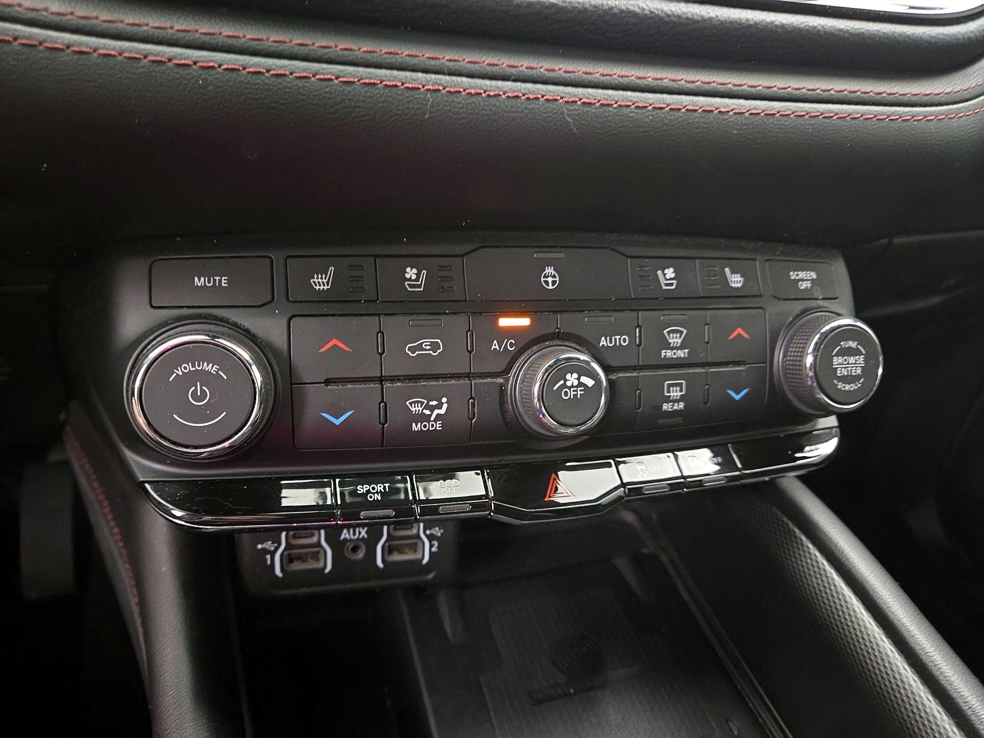 Thumbnail: 2021 Dodge Durango - 17