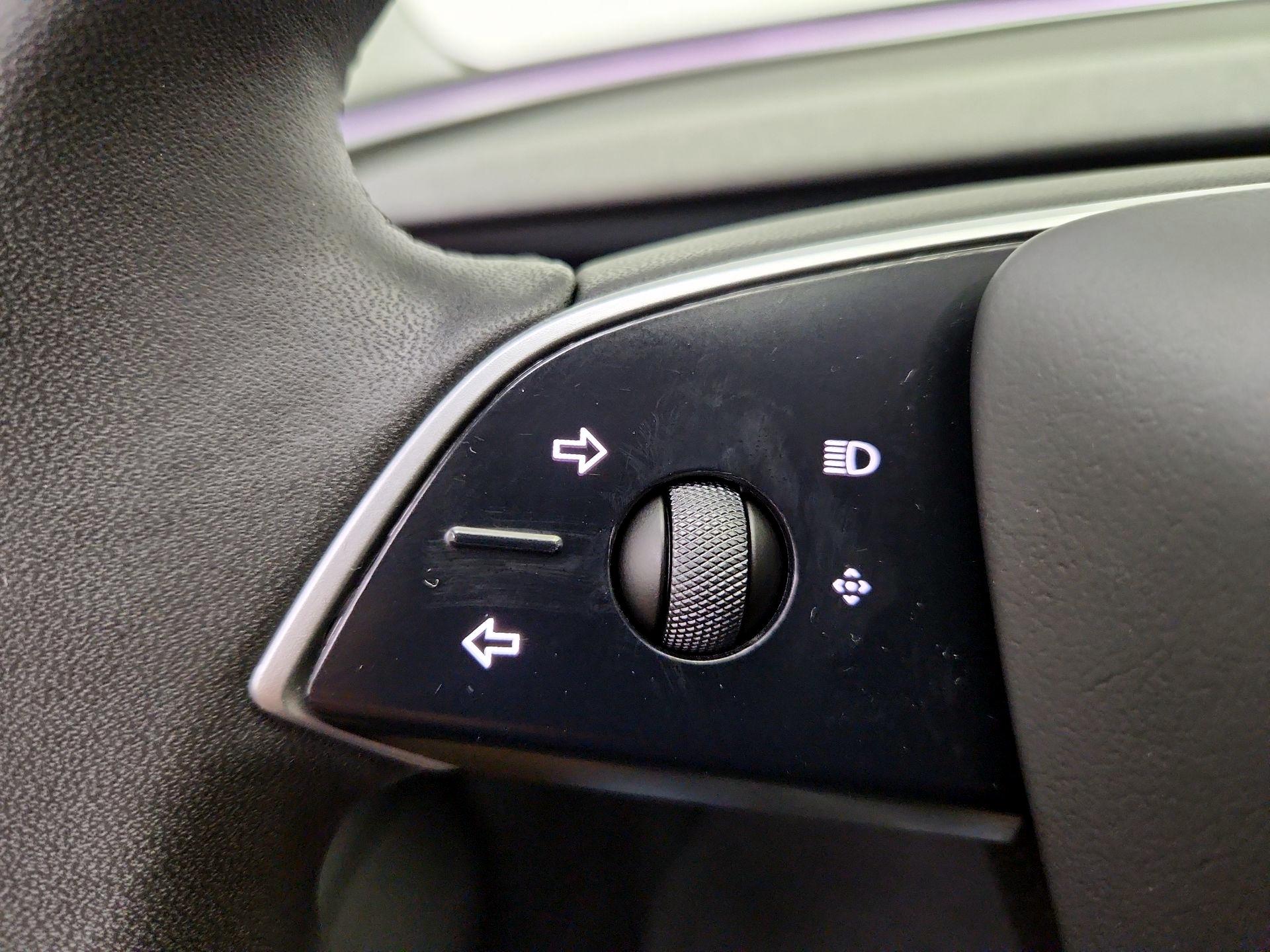 Thumbnail: 2025 Tesla Model 3 - 13