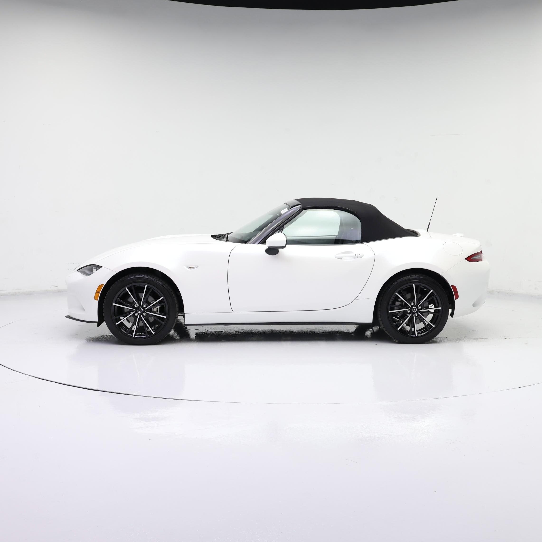 Thumbnail: 2024 Mazda MX-5 Miata - 3