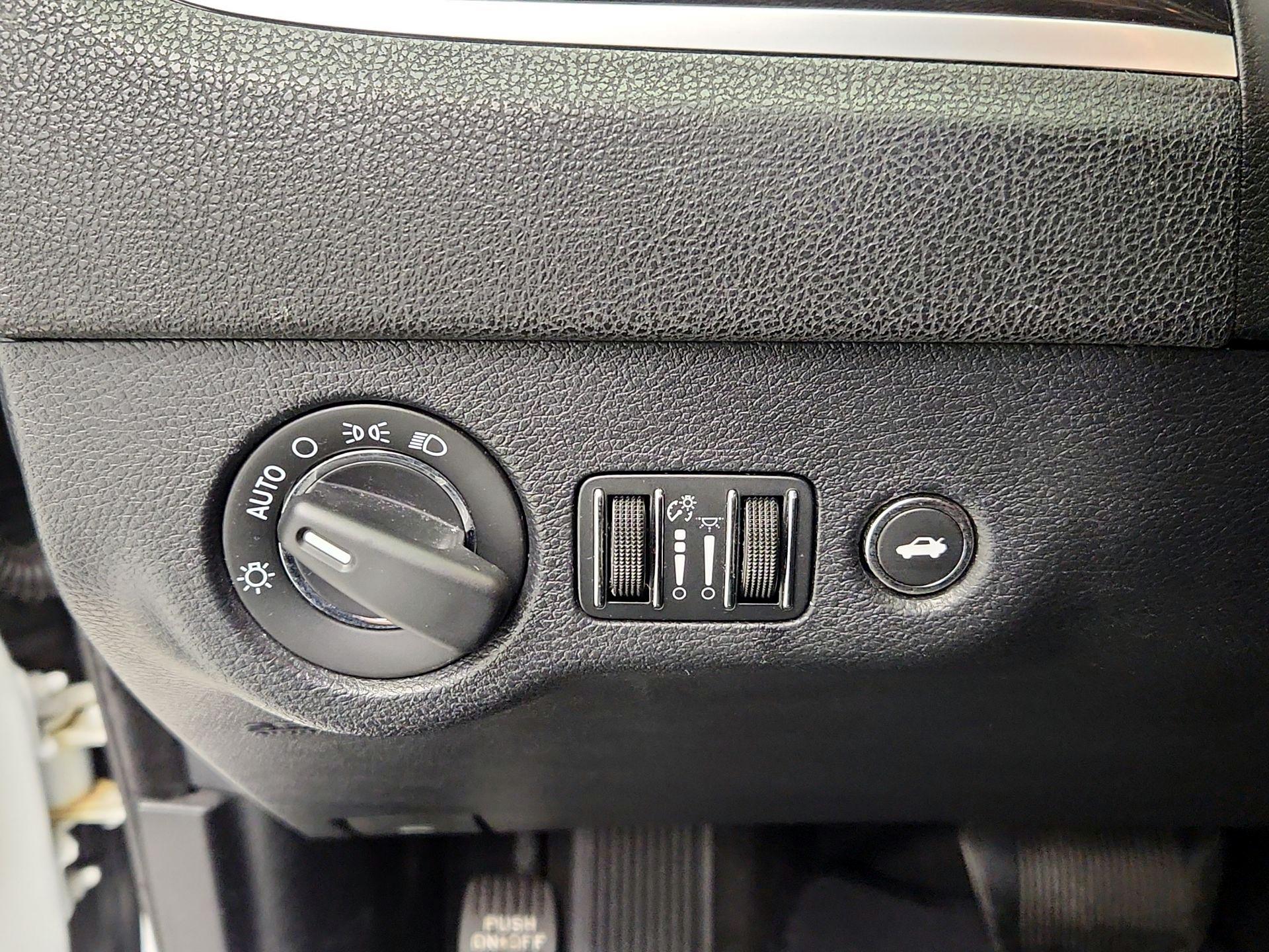 Thumbnail: 2015 Chrysler 300 - 13