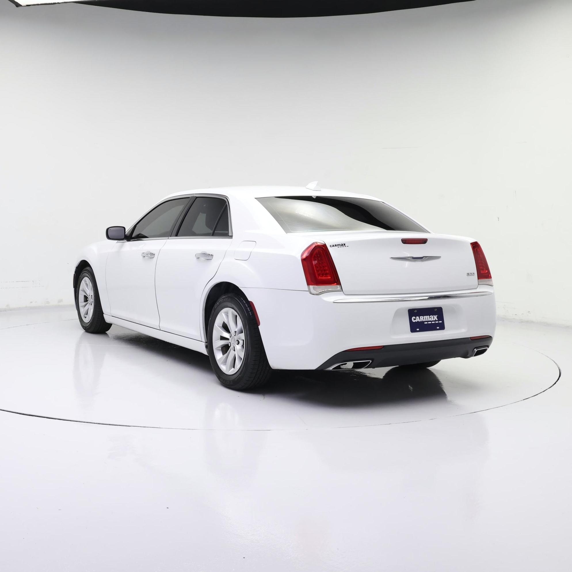 Thumbnail: 2015 Chrysler 300 - 2