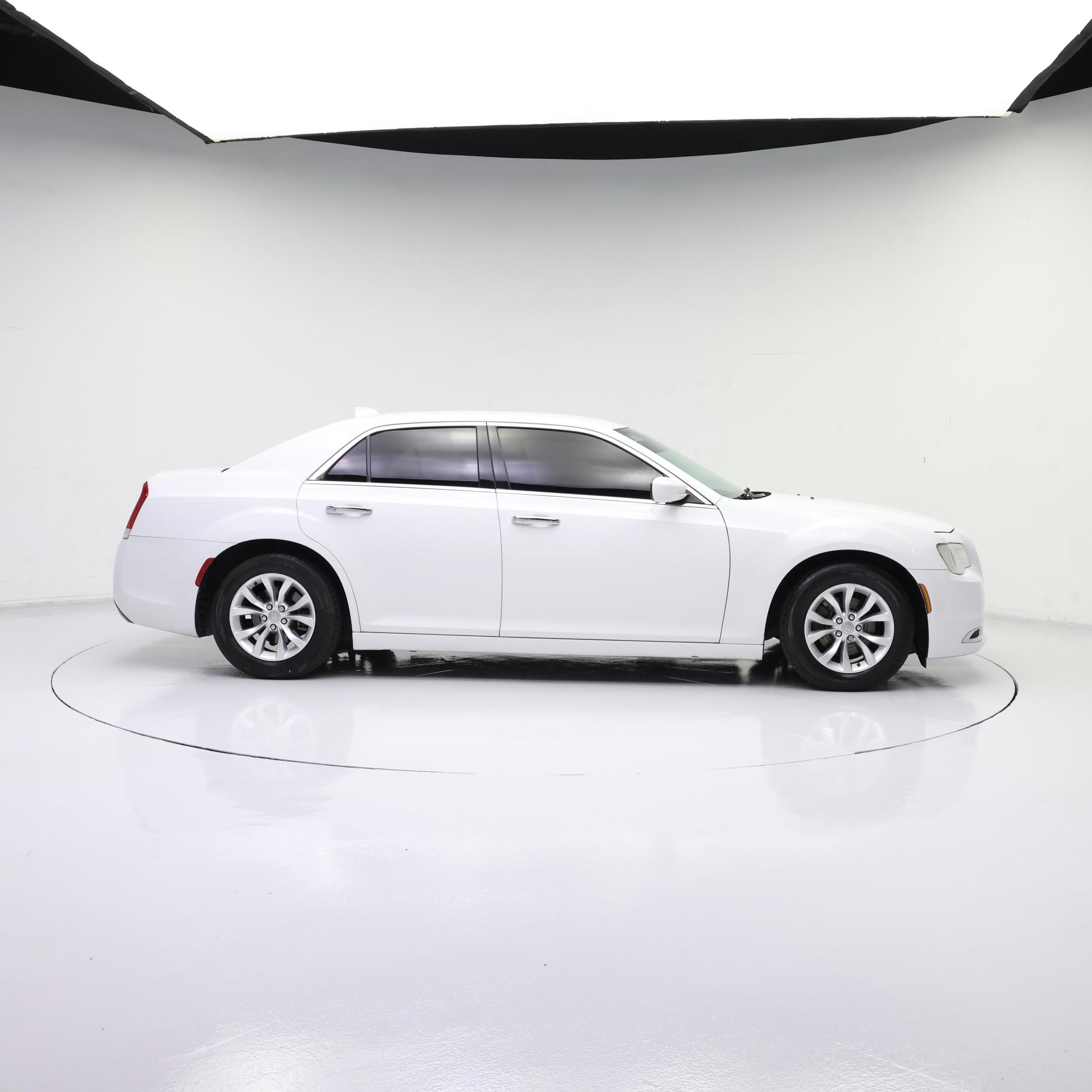 Thumbnail: 2015 Chrysler 300 - 7