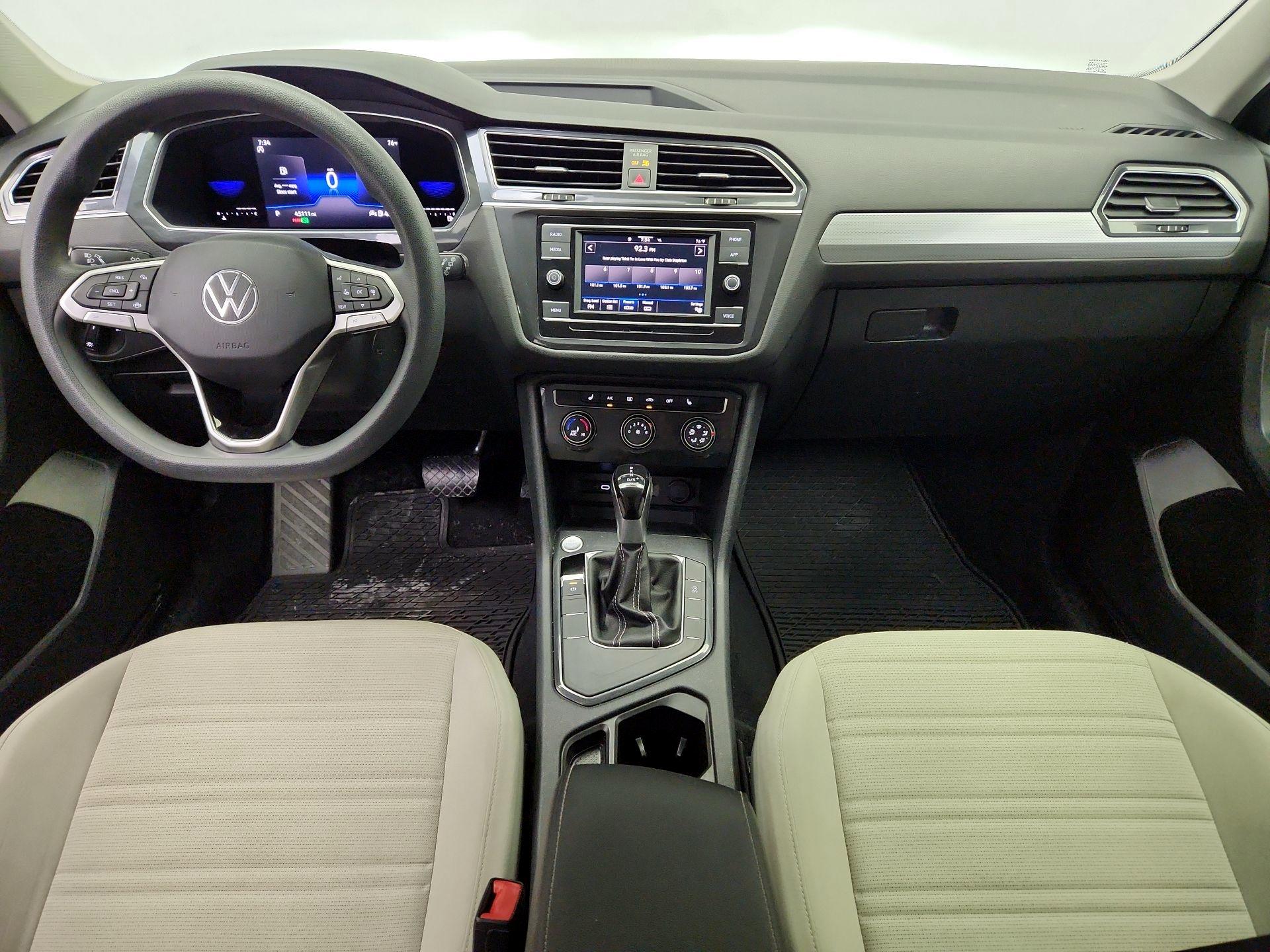 Thumbnail: 2022 Volkswagen Tiguan - 9