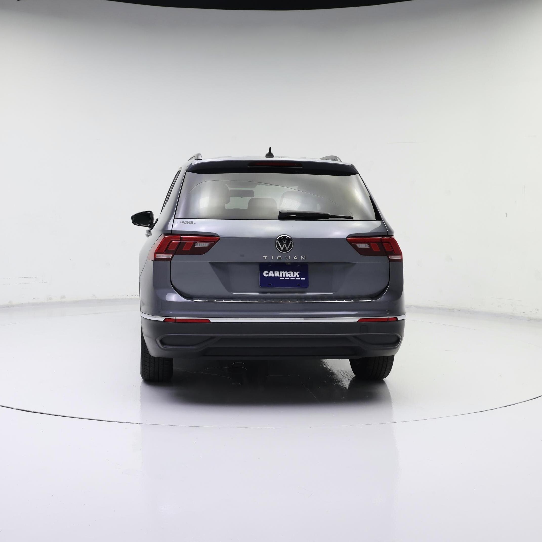 Thumbnail: 2022 Volkswagen Tiguan - 6