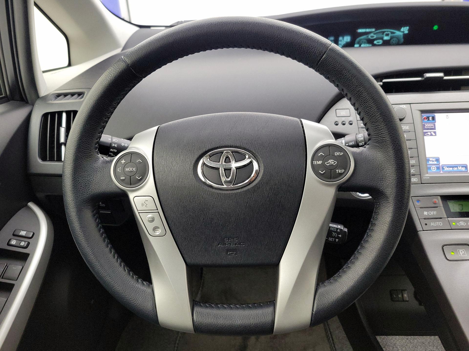 Thumbnail: 2014 Toyota Prius - 10