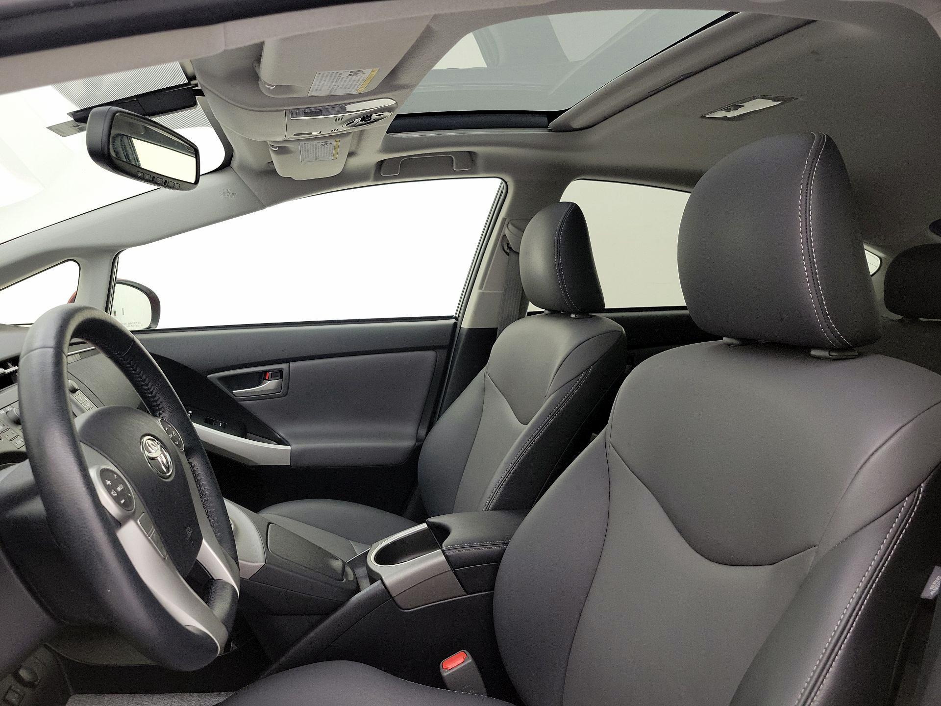 Thumbnail: 2014 Toyota Prius - 20