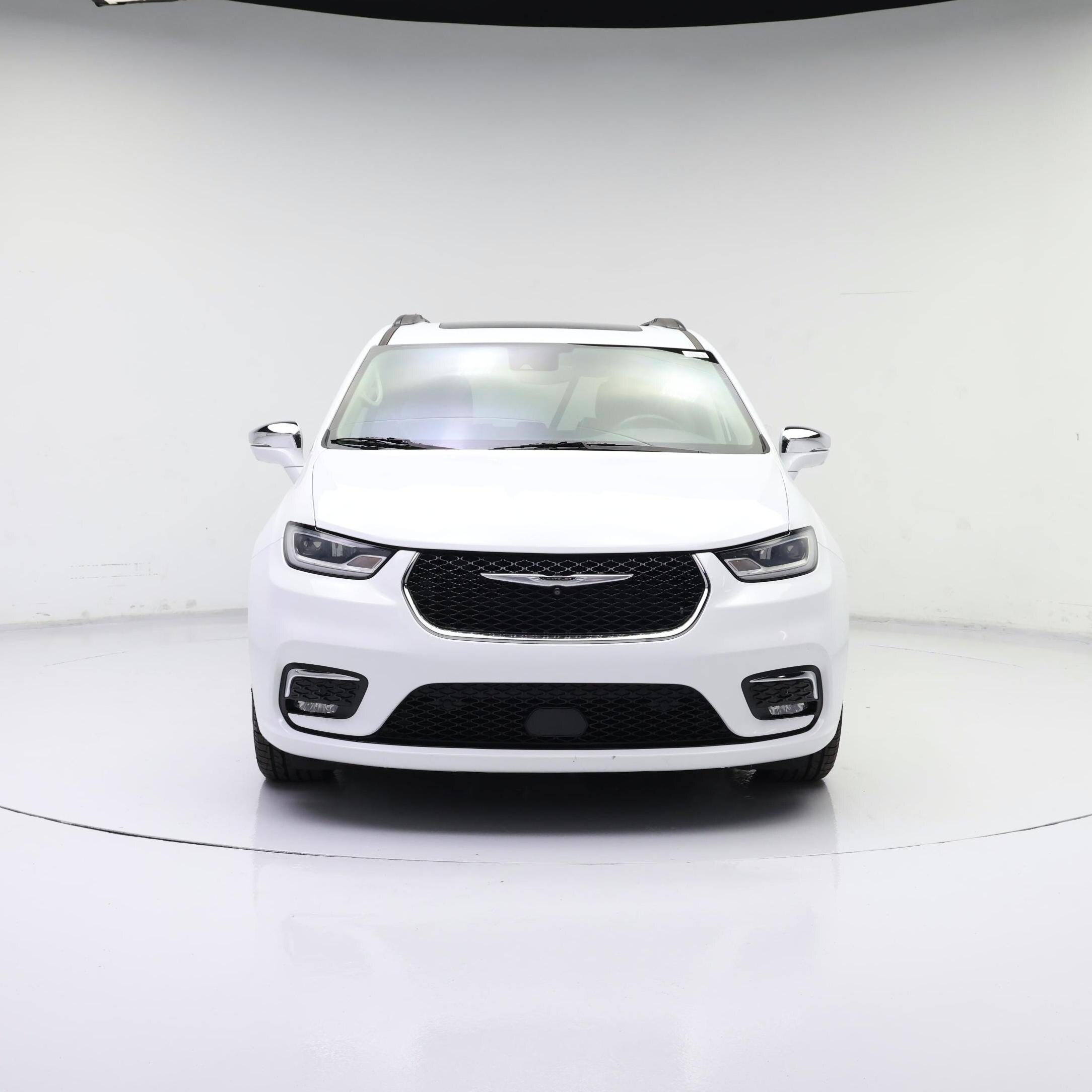 Thumbnail: 2022 Chrysler Pacifica - 5