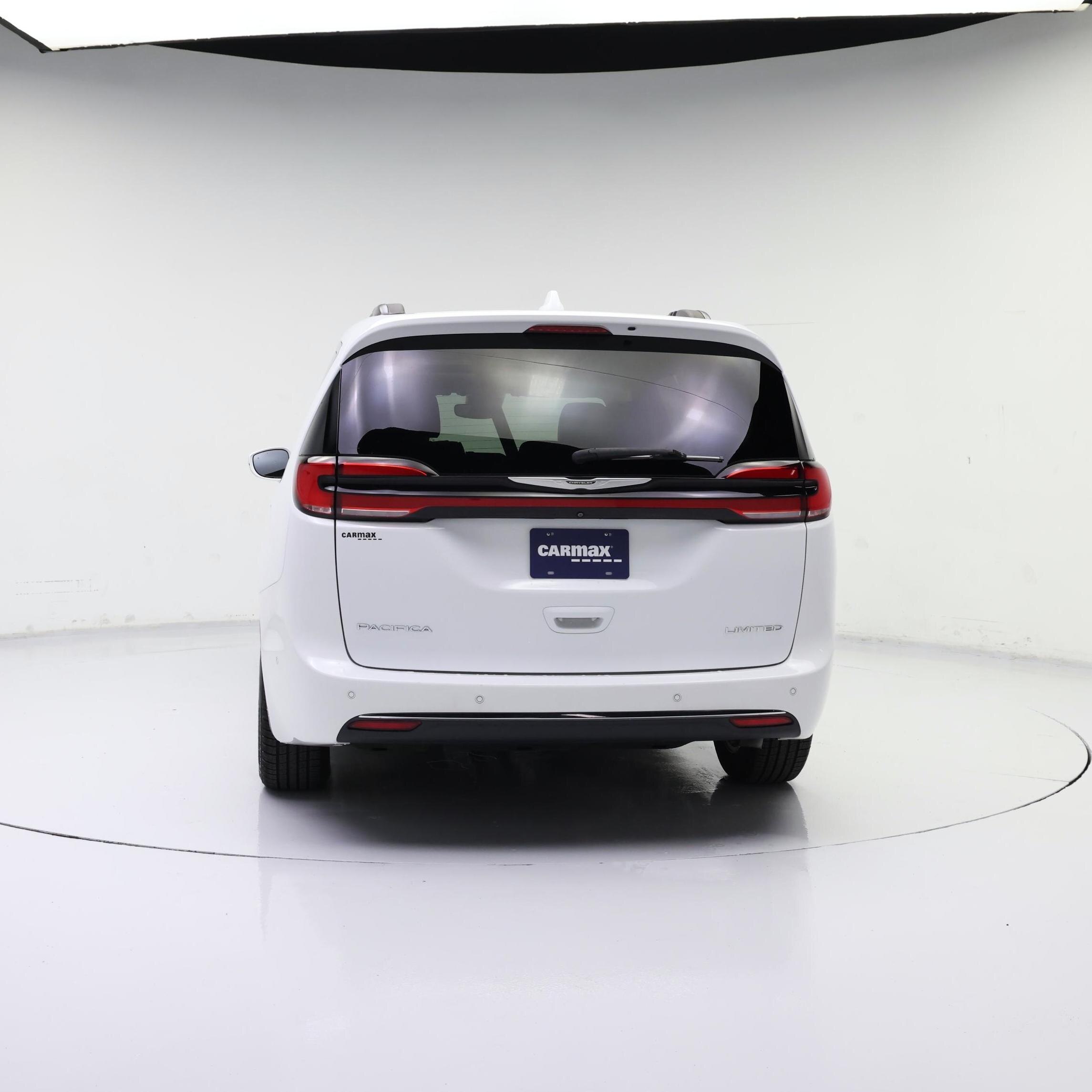 Thumbnail: 2022 Chrysler Pacifica - 6