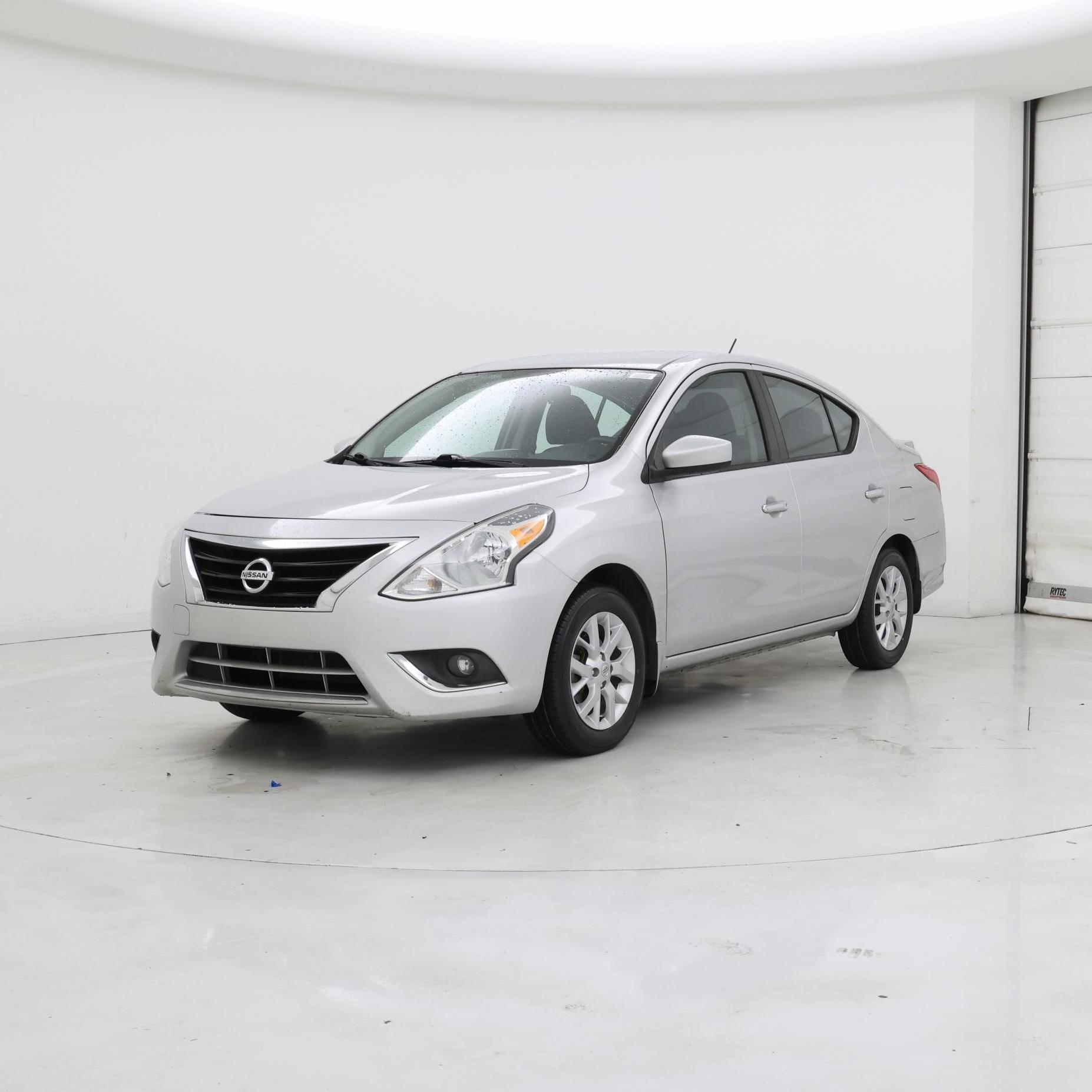 Thumbnail: 2018 Nissan Versa - 4
