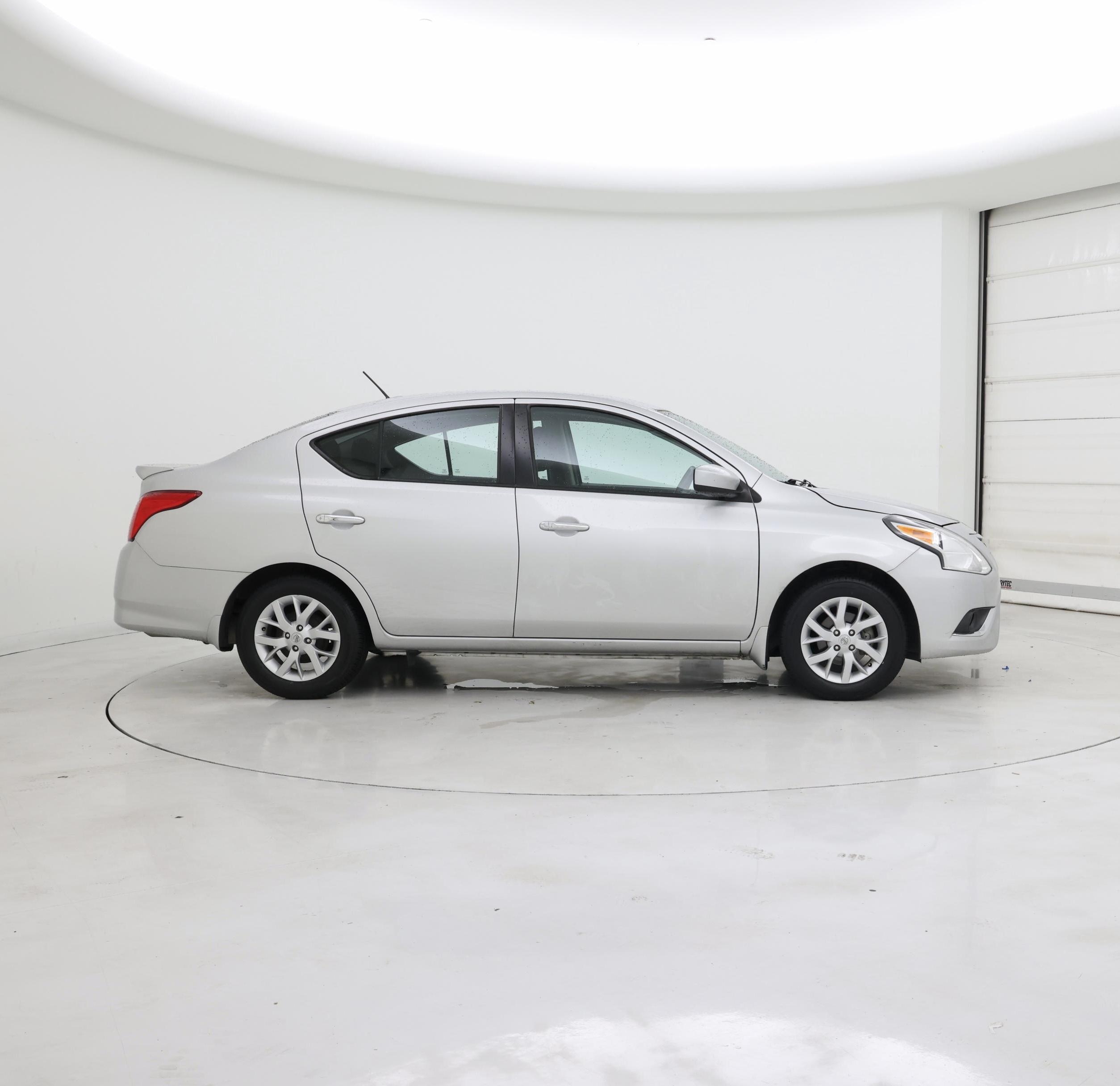 Thumbnail: 2018 Nissan Versa - 7