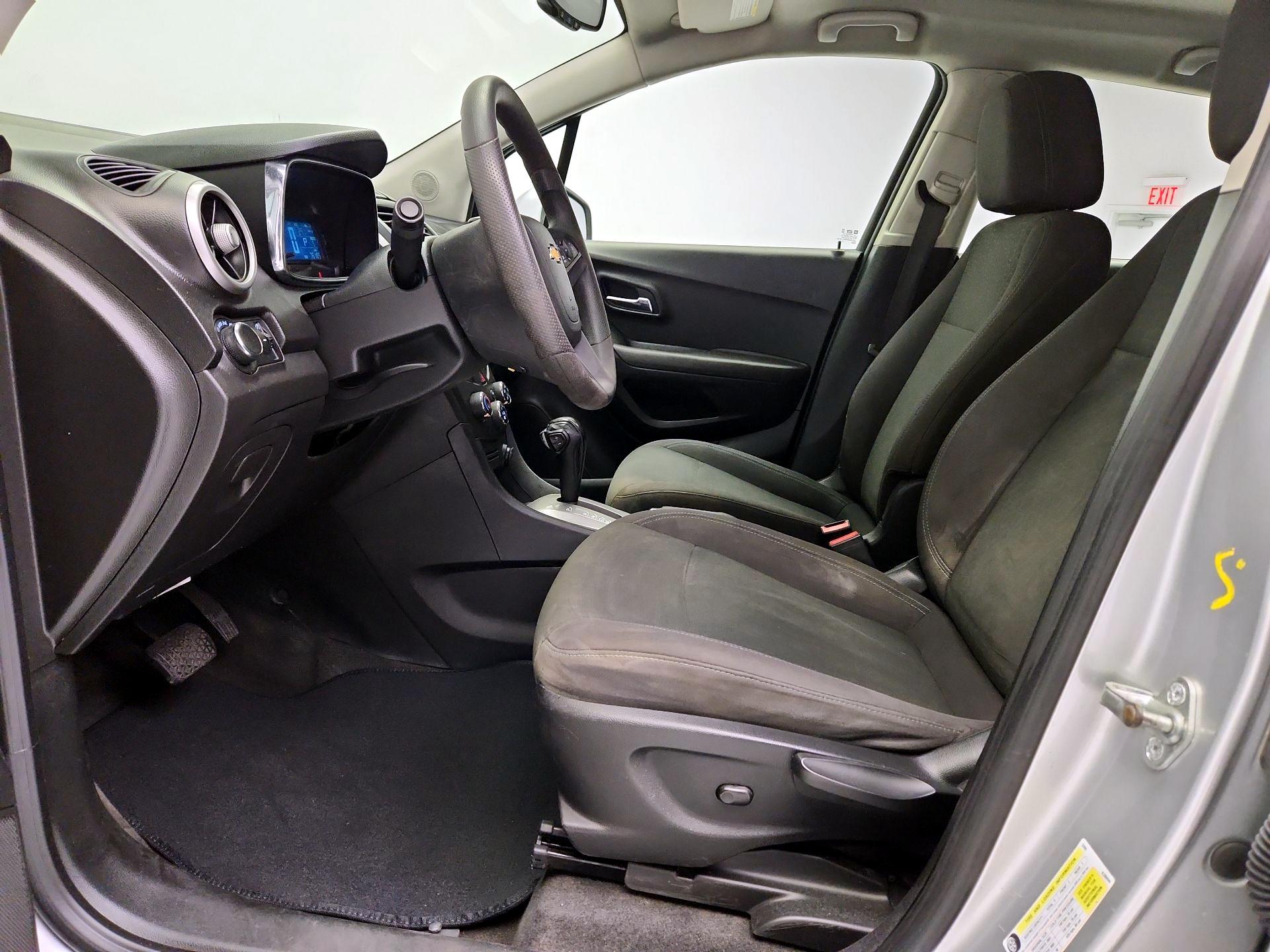 Thumbnail: 2016 Chevrolet Trax - 11