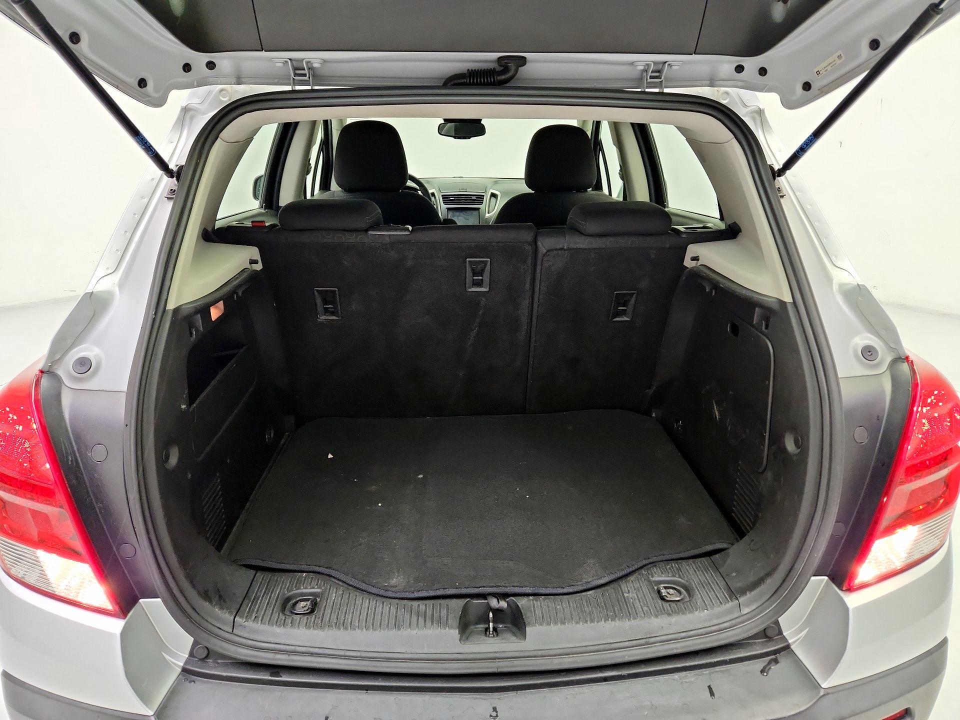 Thumbnail: 2016 Chevrolet Trax - 20