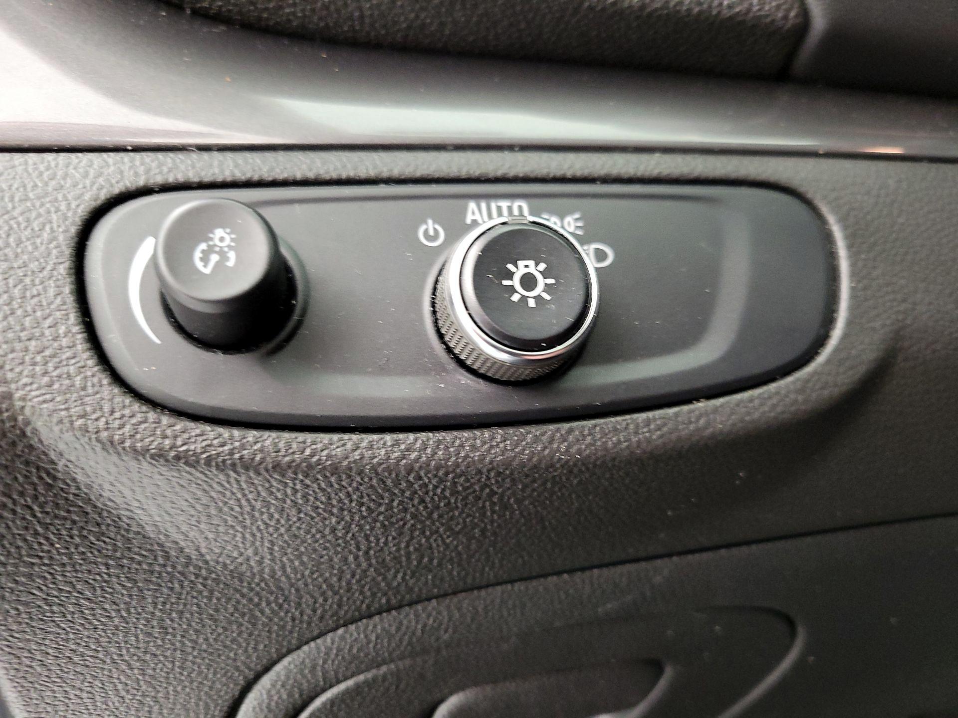 Thumbnail: 2017 Buick Encore - 11