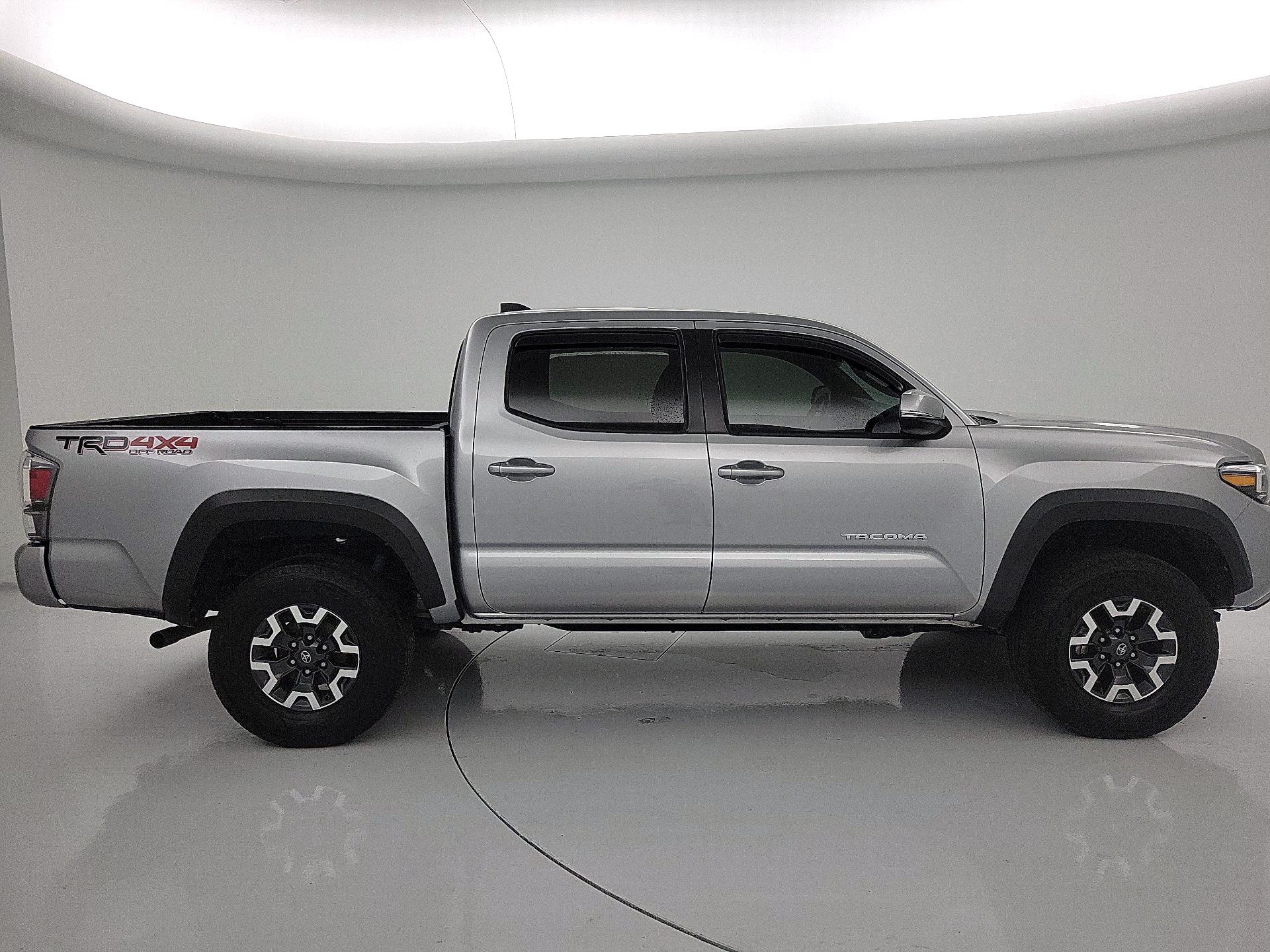 Thumbnail: 2021 Toyota Tacoma - 4