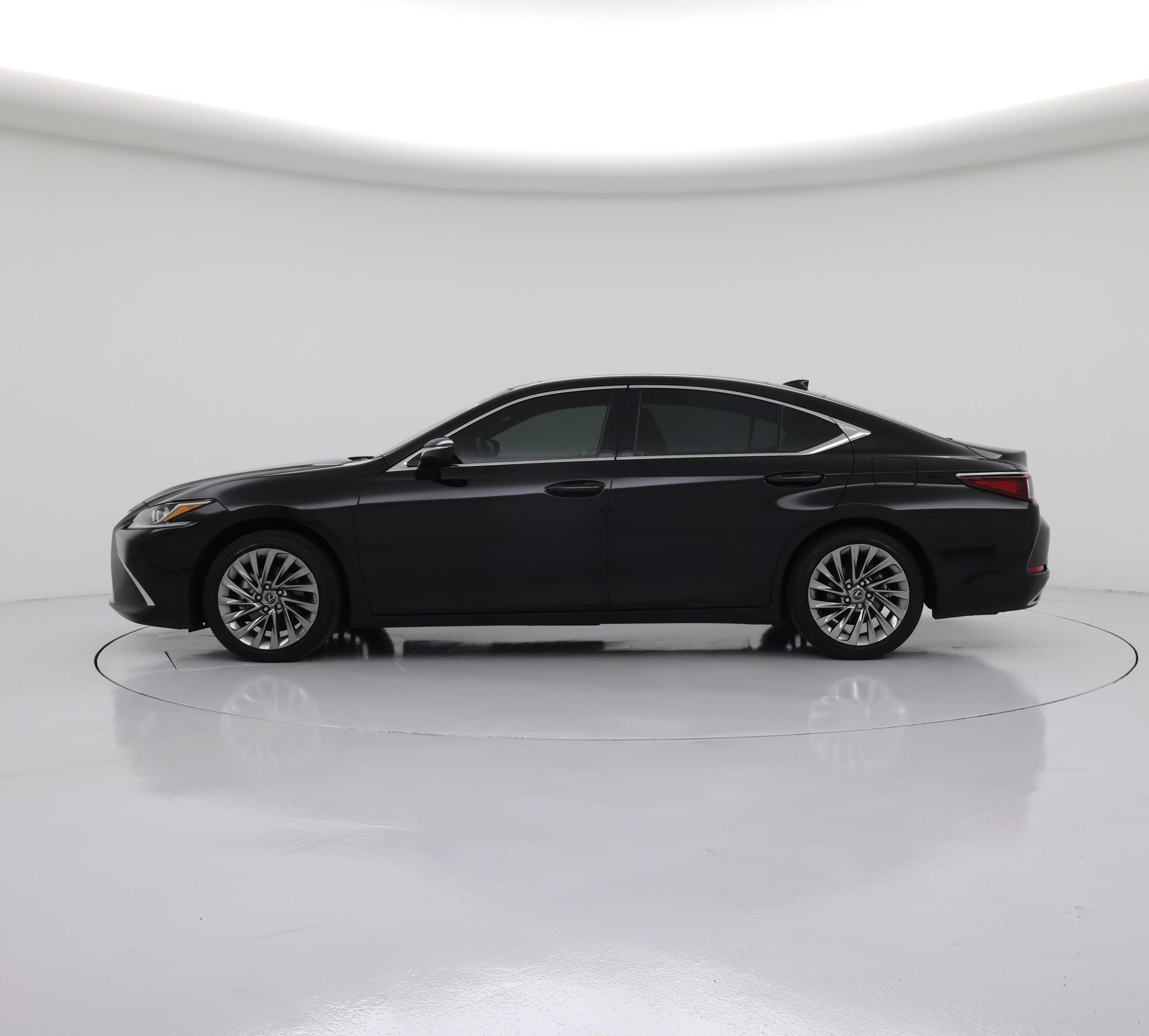 Thumbnail: 2024 Lexus ES - 3