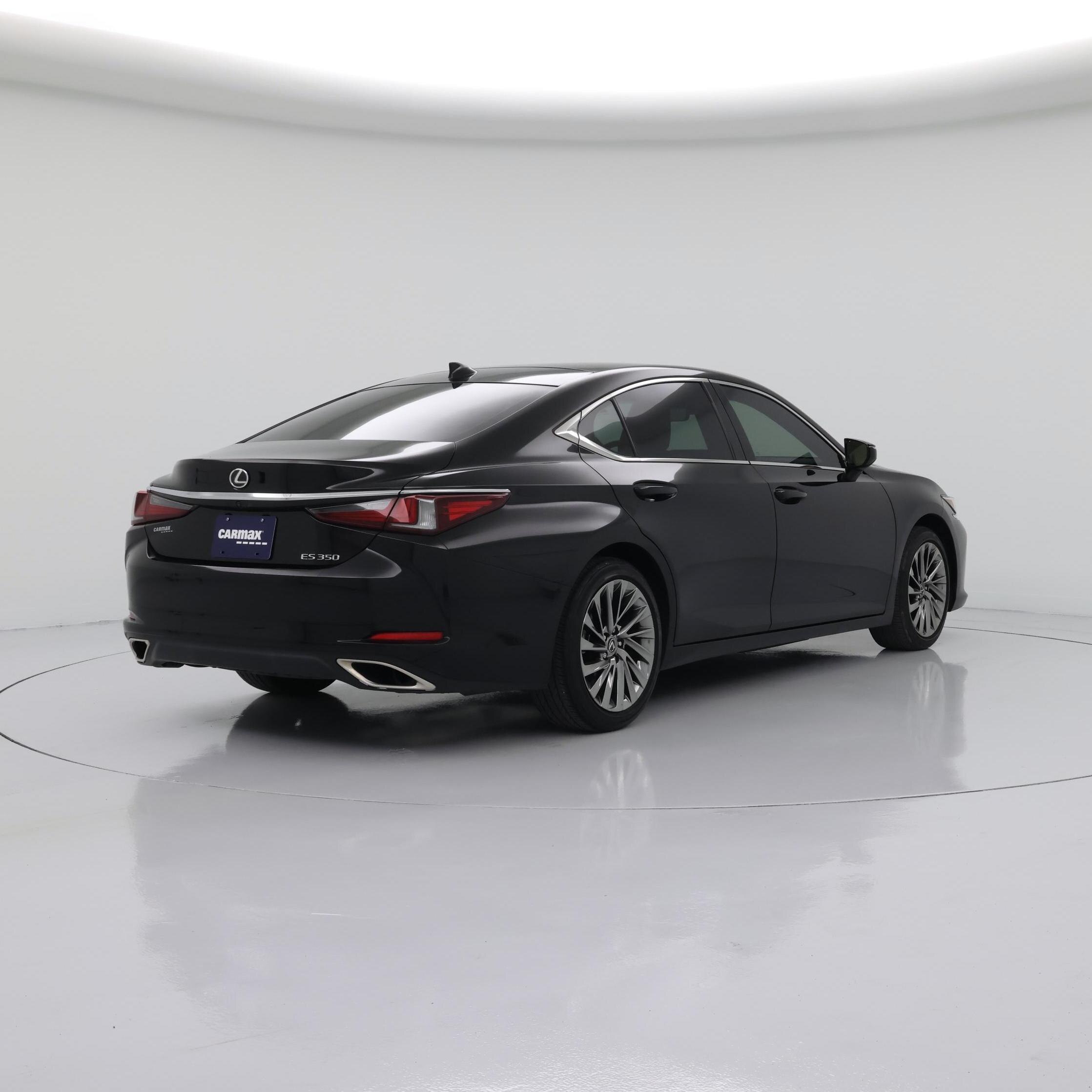 Thumbnail: 2024 Lexus ES - 8