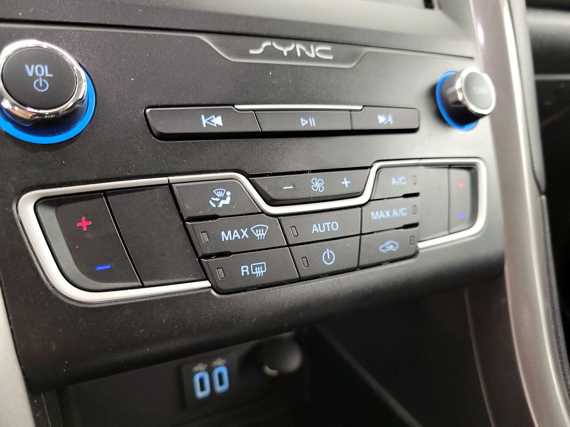 Thumbnail: 2019 Ford Fusion - 15