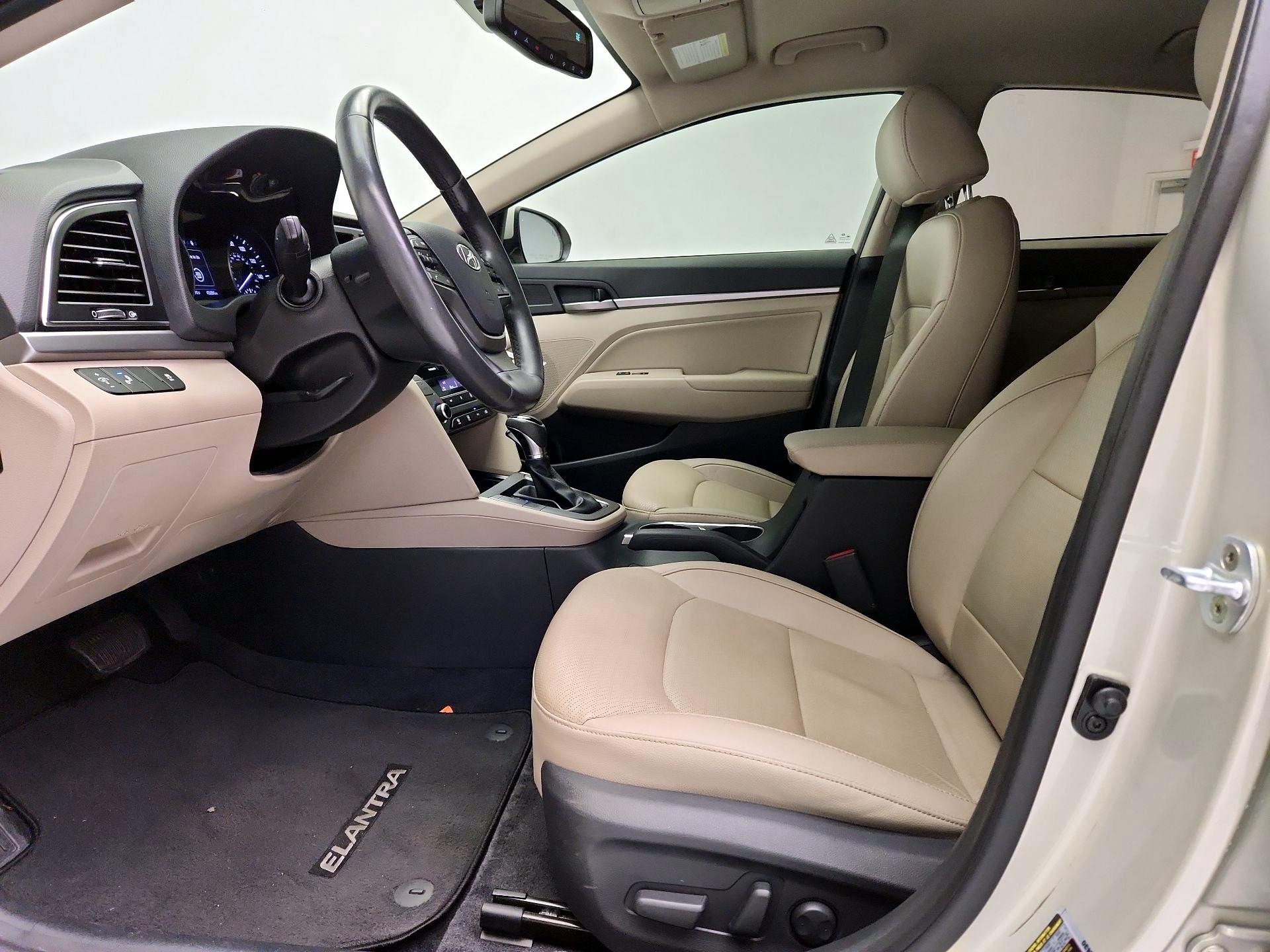 Thumbnail: 2017 Hyundai Elantra - 11