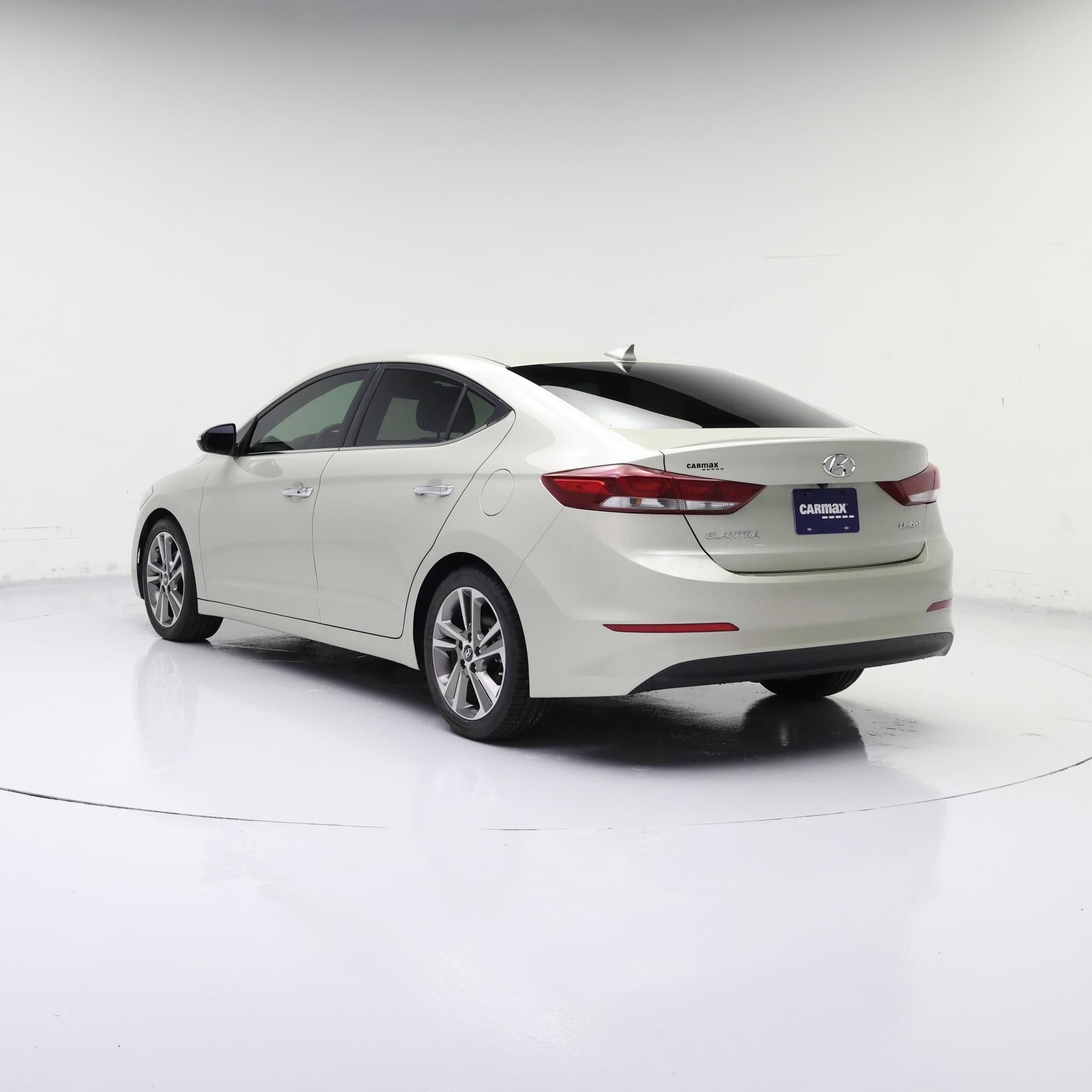 Thumbnail: 2017 Hyundai Elantra - 2
