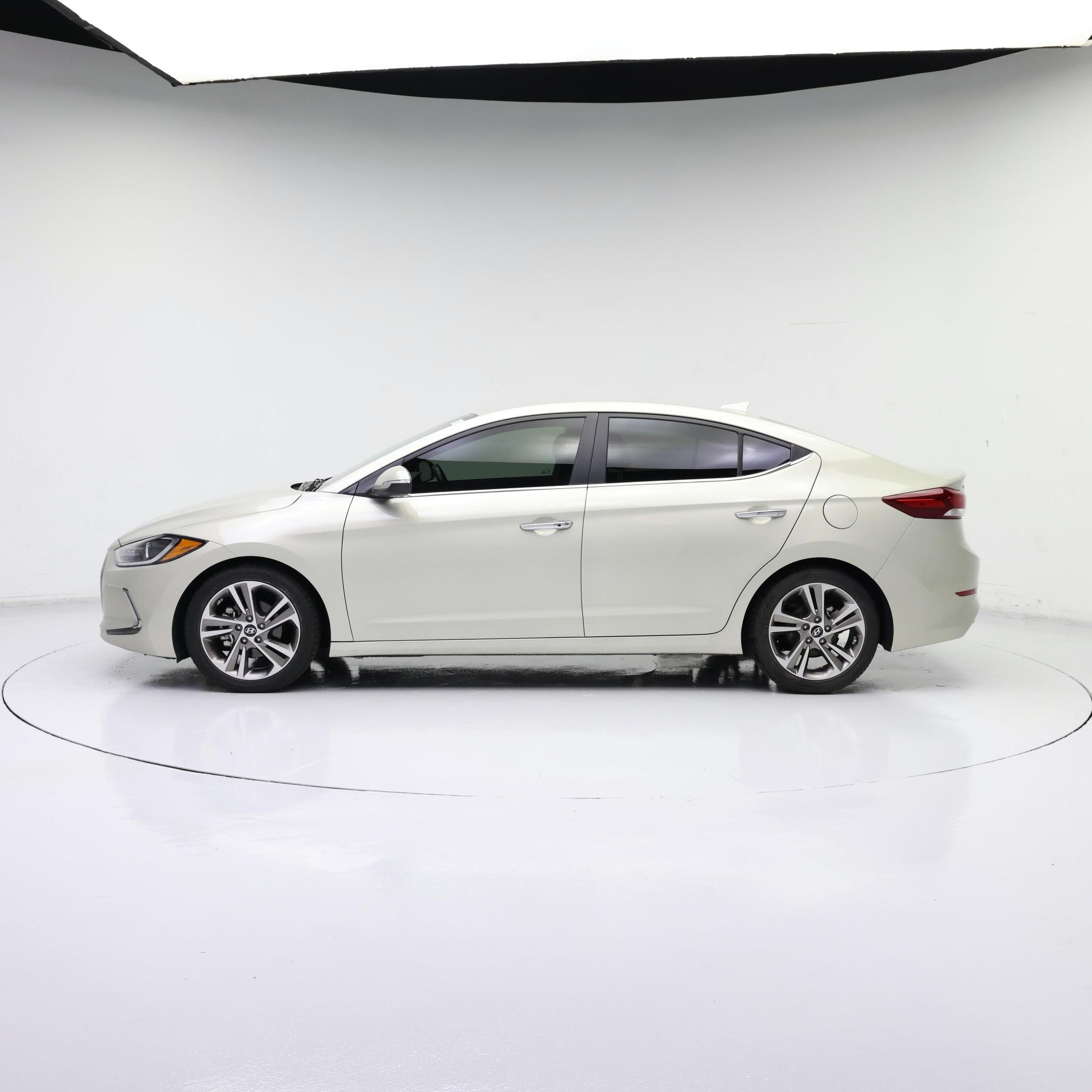 Thumbnail: 2017 Hyundai Elantra - 3