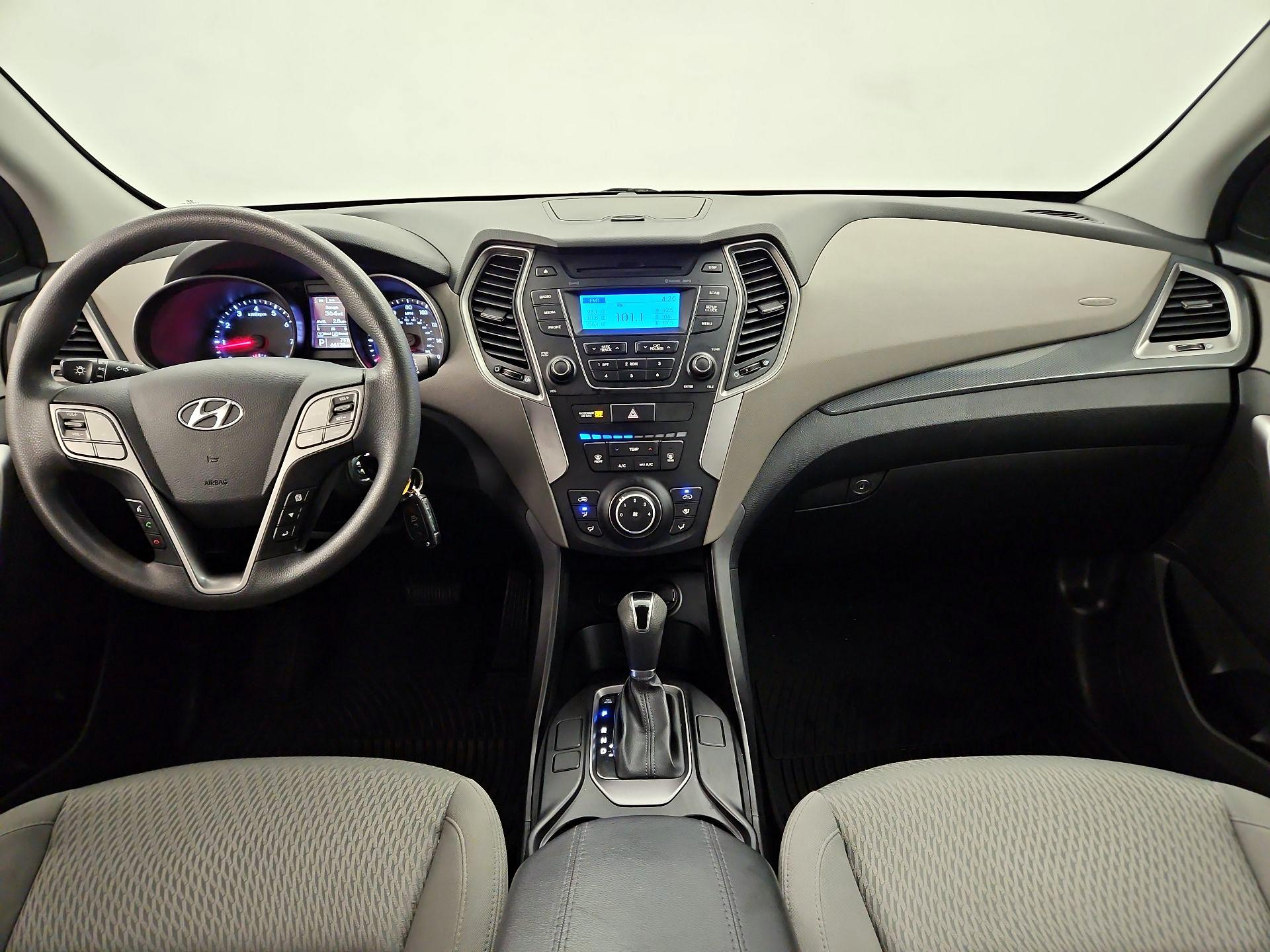 Thumbnail: 2016 Hyundai Santa Fe - 9