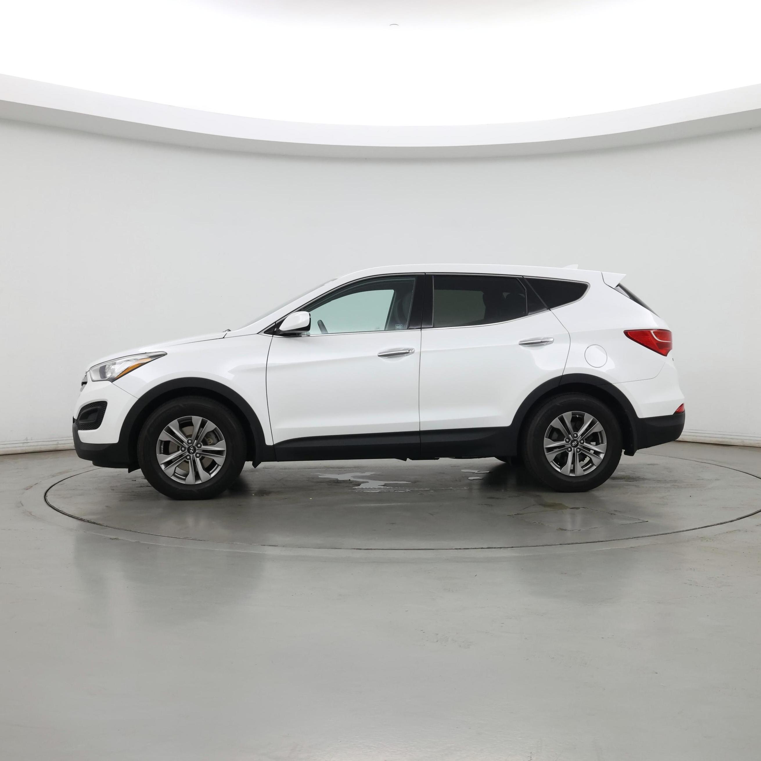 Thumbnail: 2016 Hyundai Santa Fe - 3