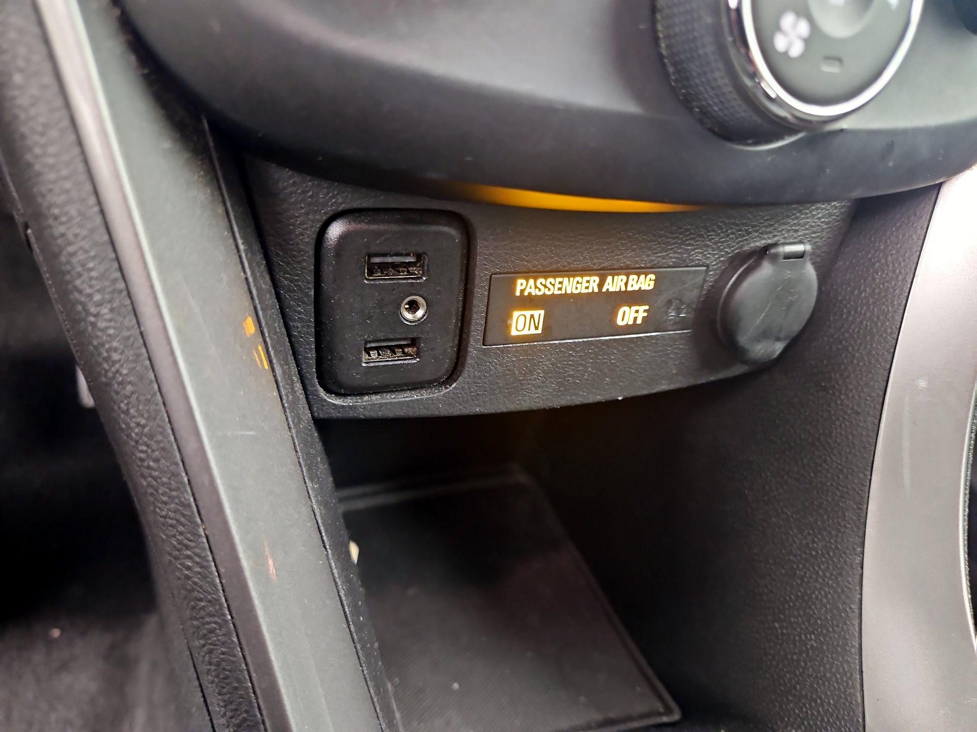 Thumbnail: 2020 Chevrolet Trax - 18