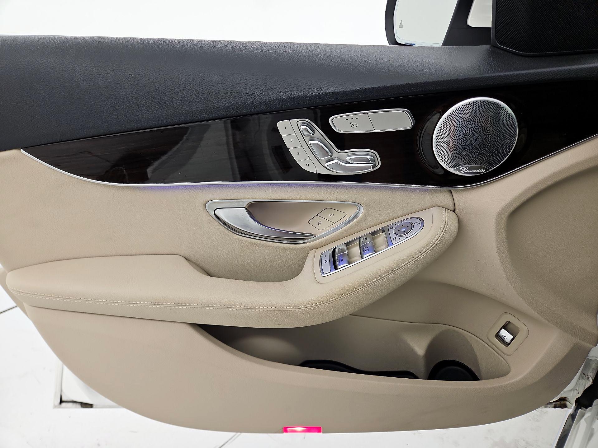 Thumbnail: 2020 Mercedes-Benz C-Class - 12