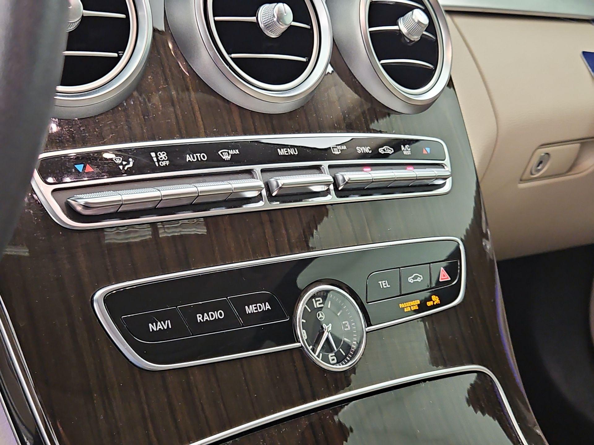 Thumbnail: 2020 Mercedes-Benz C-Class - 16
