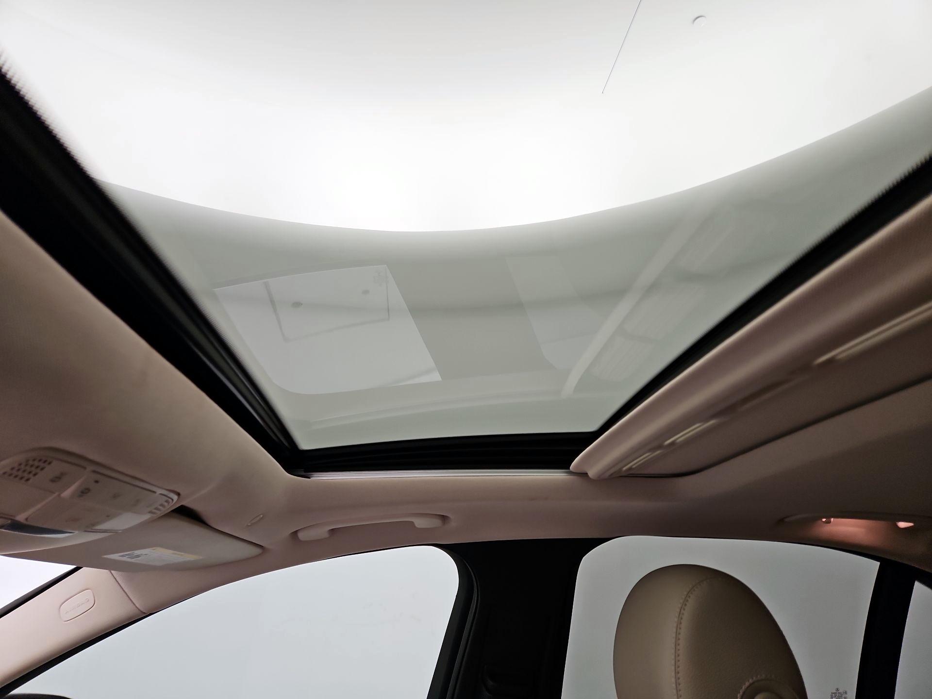 Thumbnail: 2020 Mercedes-Benz C-Class - 19