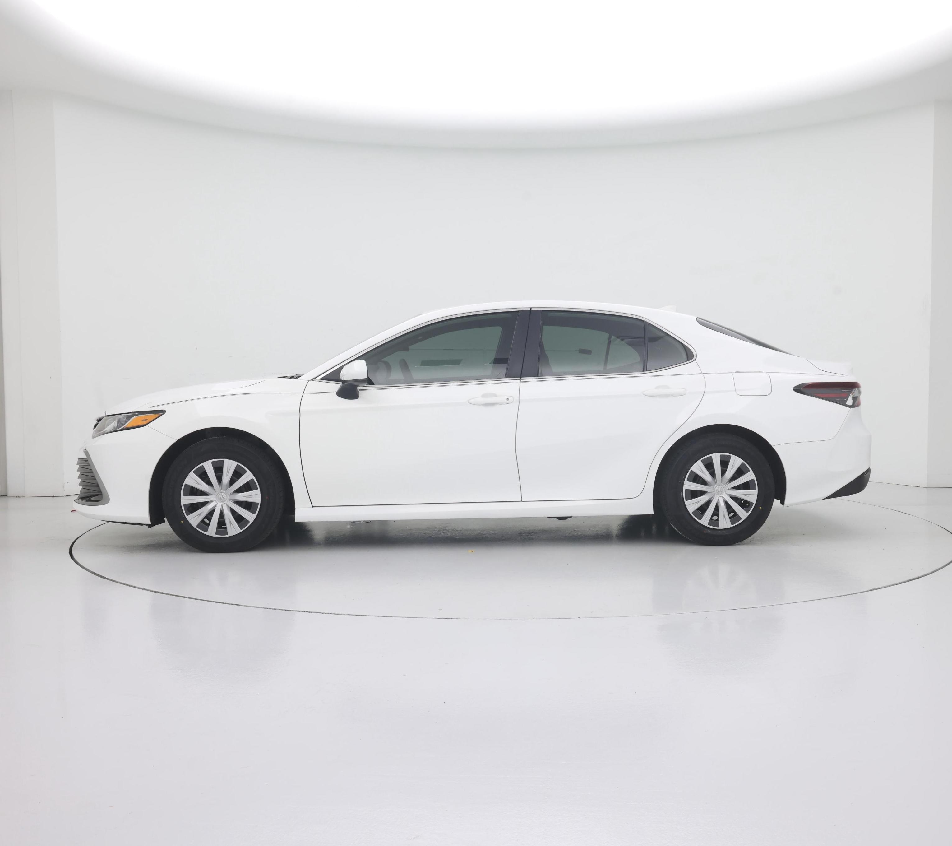 Thumbnail: 2022 Toyota Camry - 3