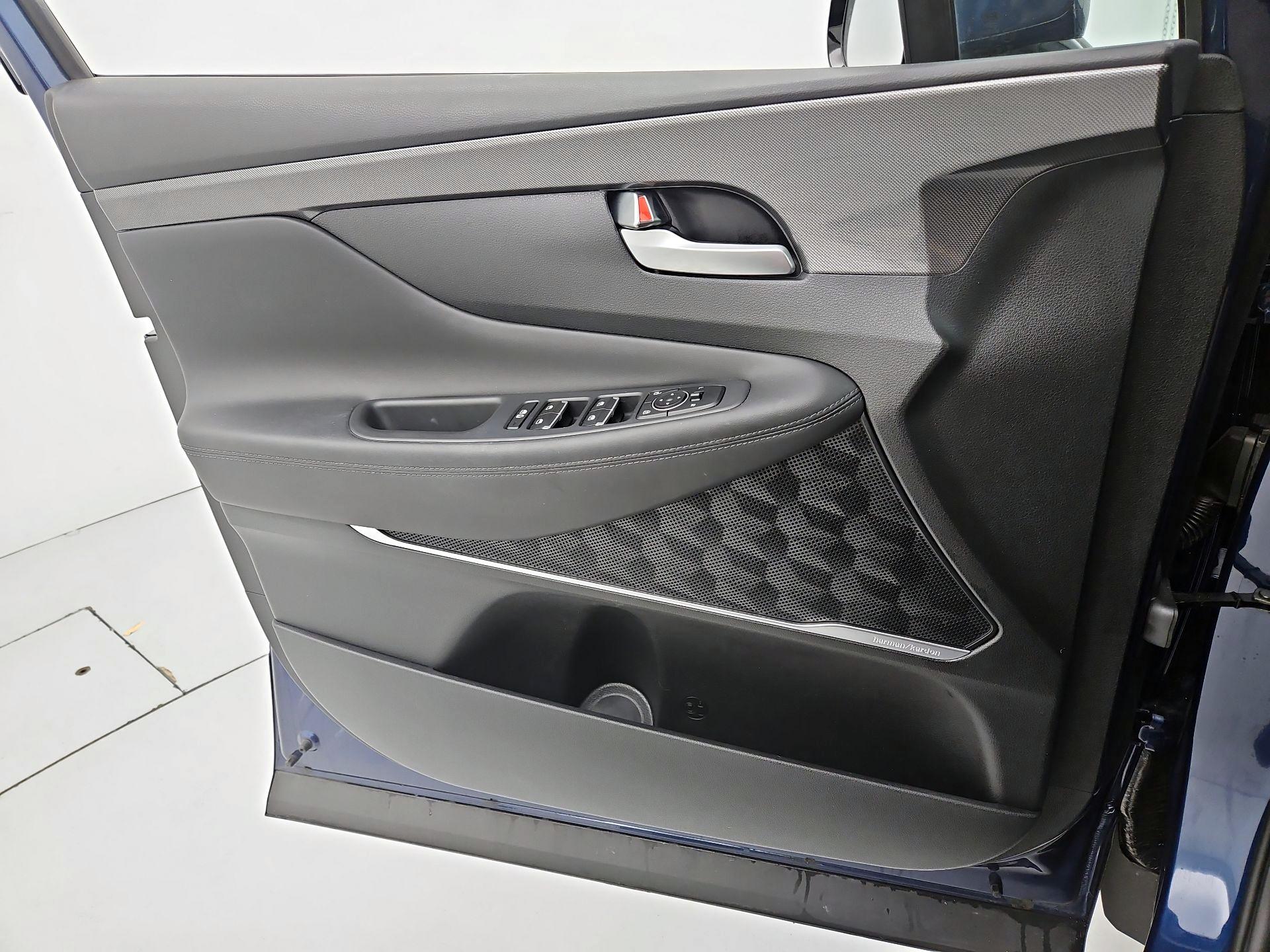 Thumbnail: 2023 Hyundai Santa Fe - 12