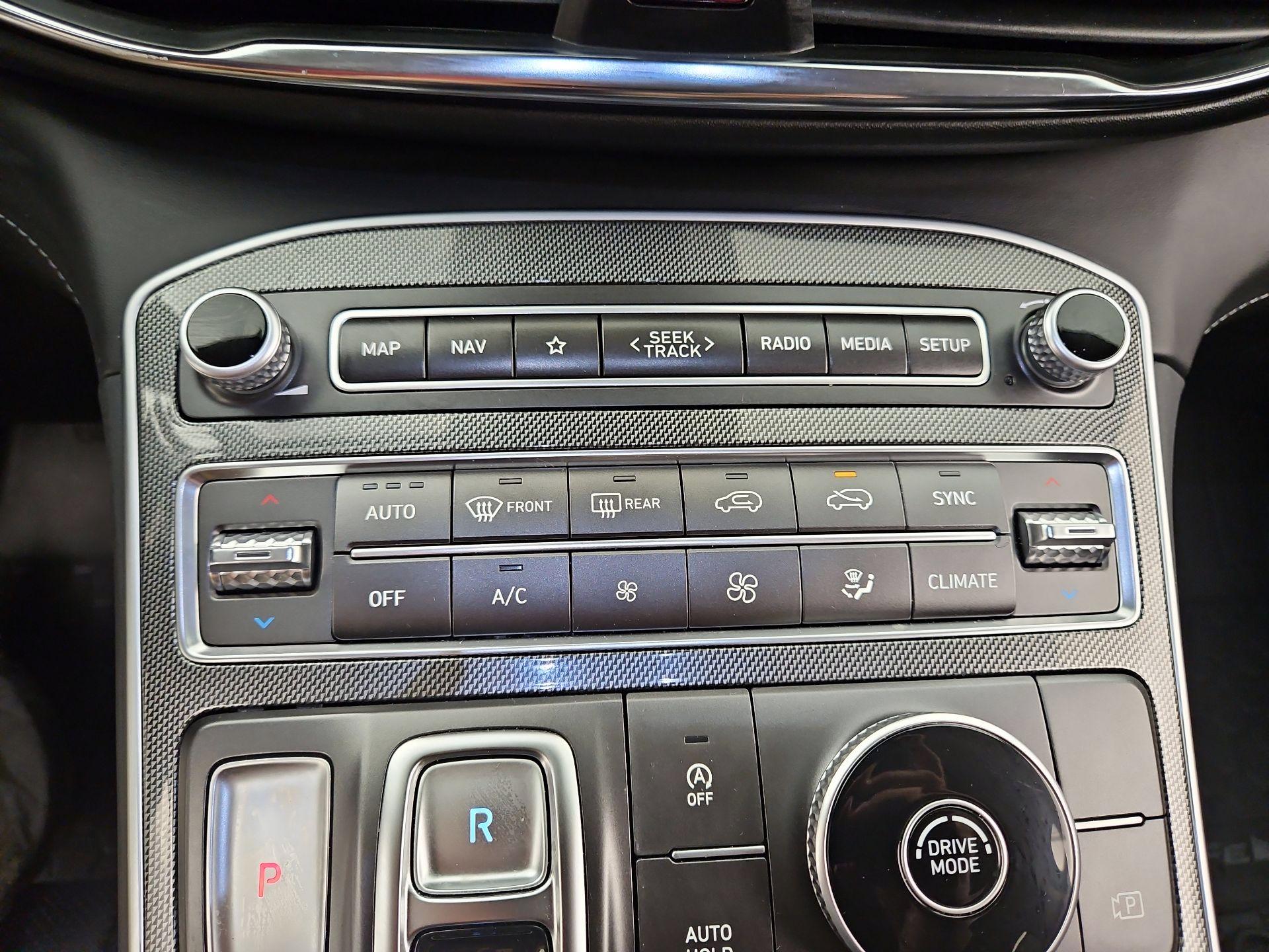 Thumbnail: 2023 Hyundai Santa Fe - 17