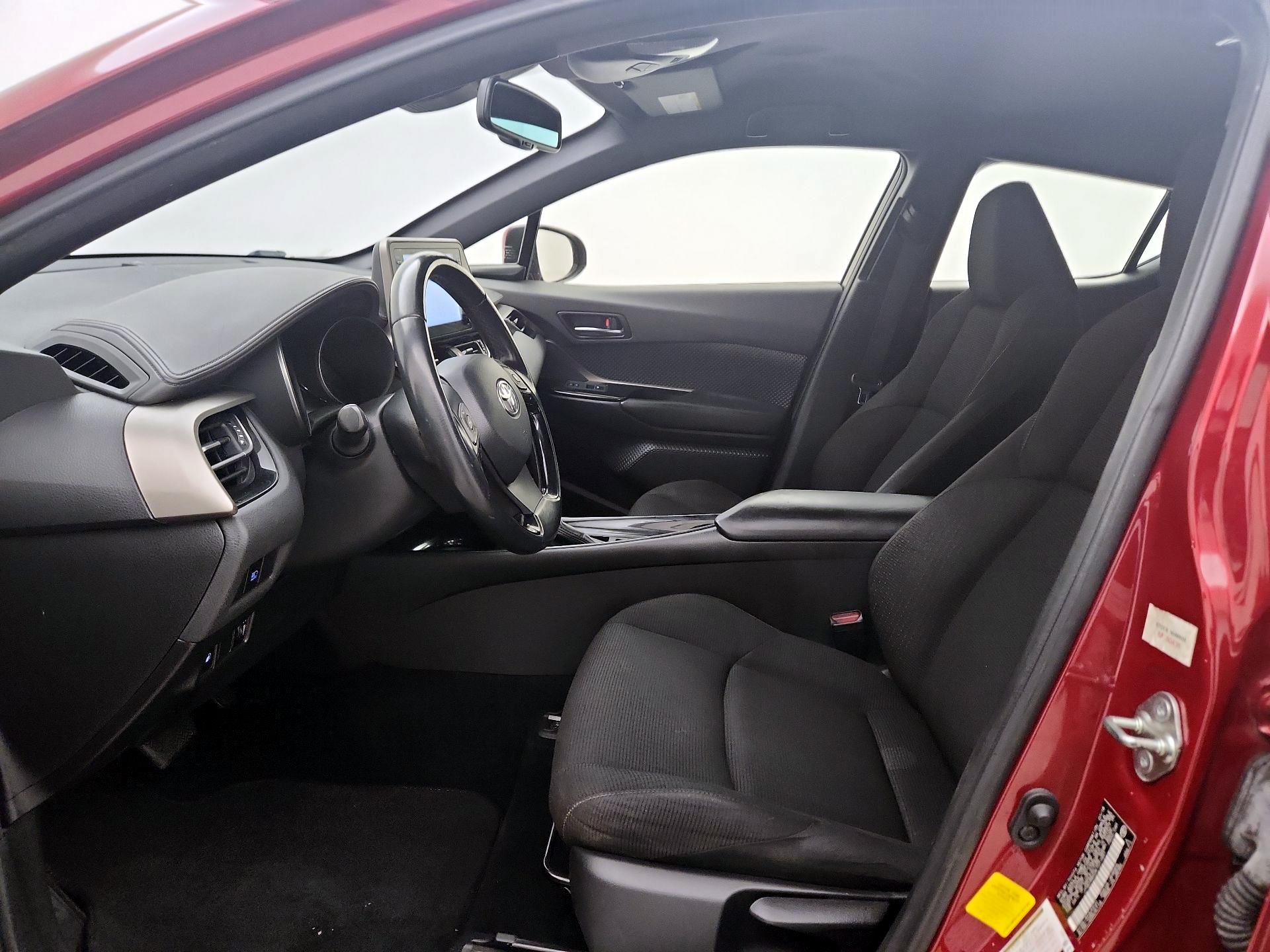 Thumbnail: 2019 Toyota C-HR - 11