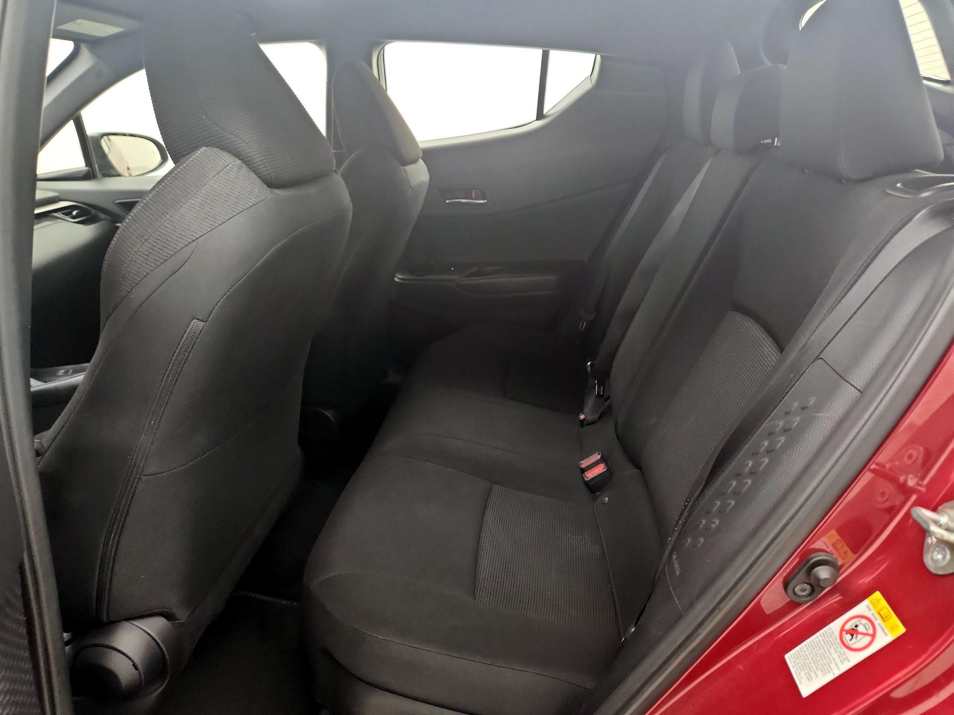 Thumbnail: 2019 Toyota C-HR - 19