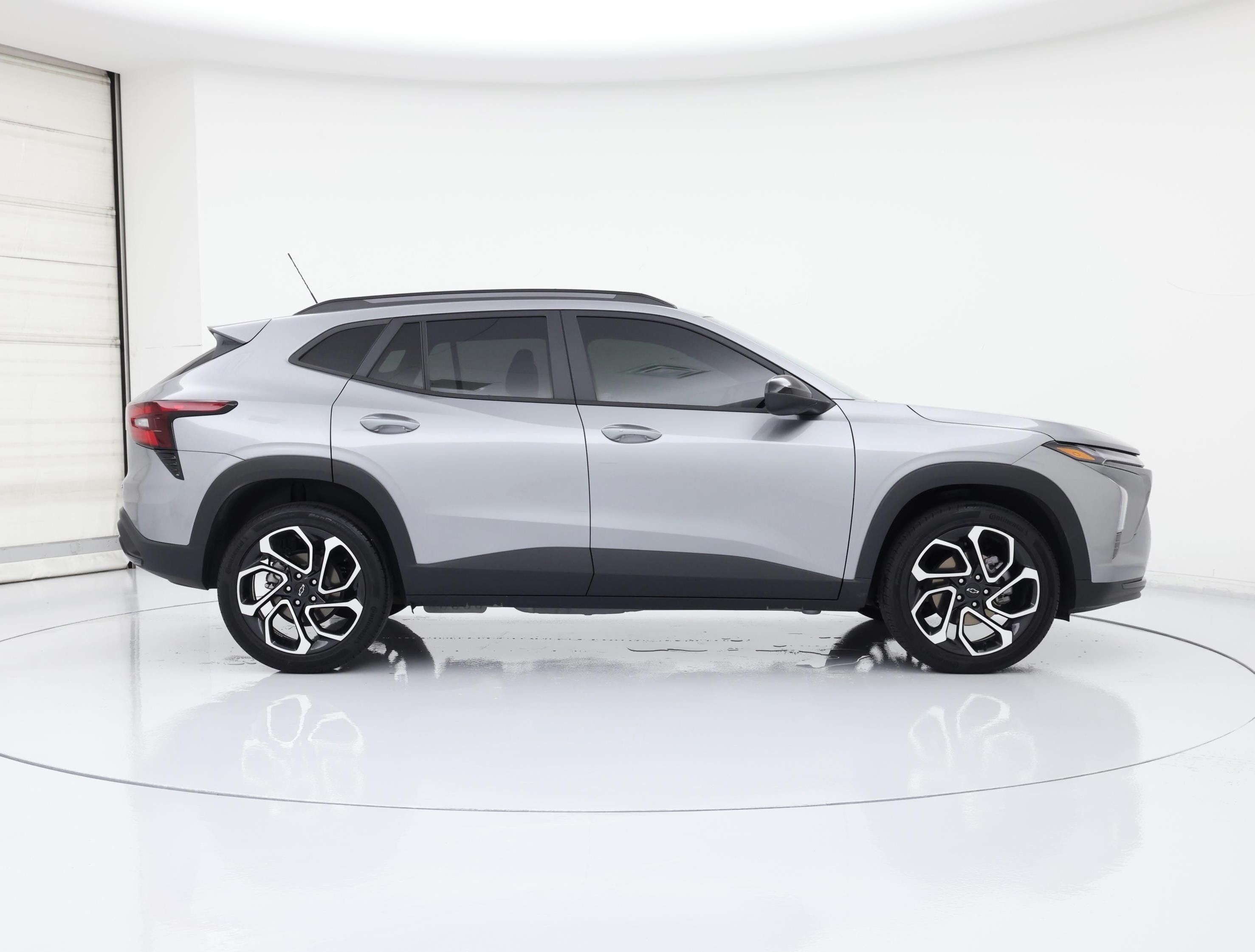 Thumbnail: 2025 Chevrolet Trax - 7