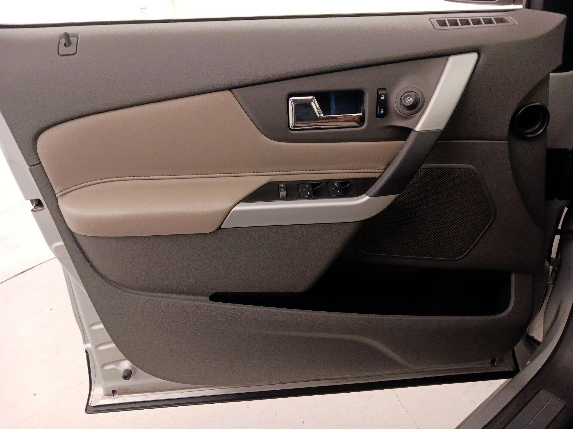 Thumbnail: 2014 Ford Edge - 12